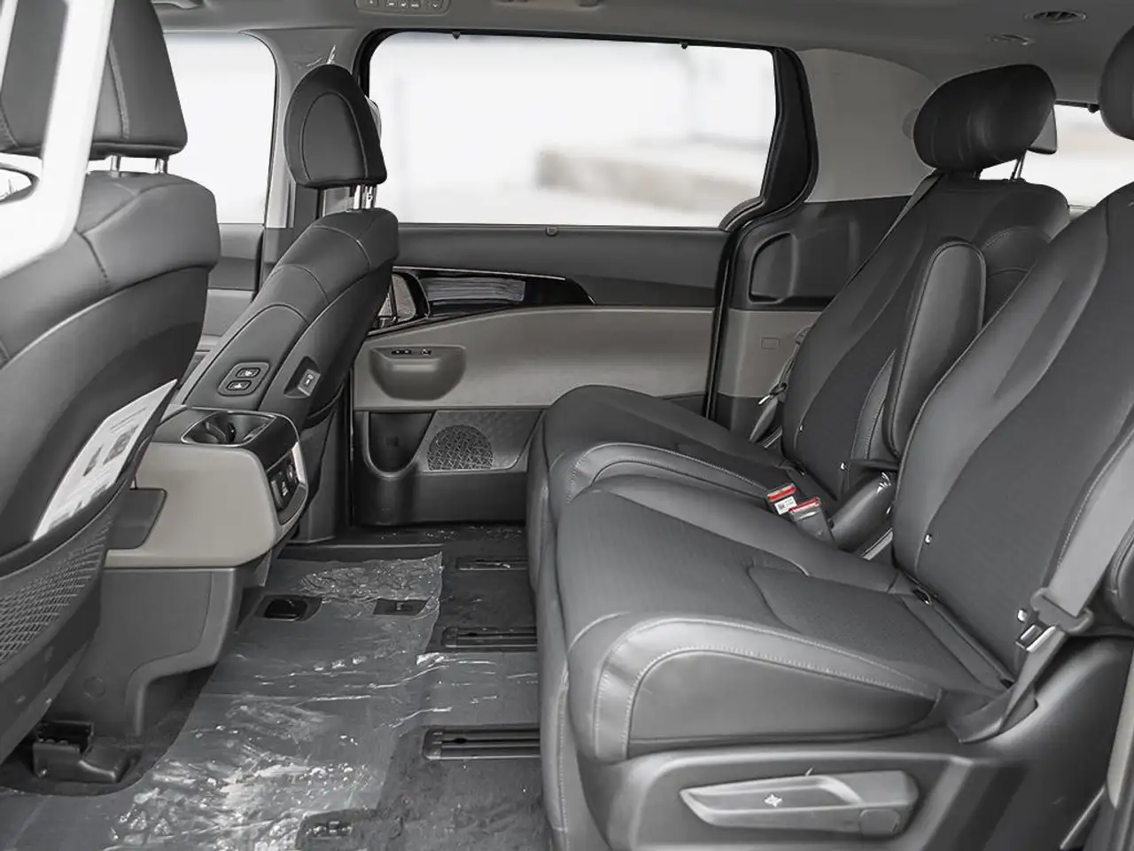 Kia Carnival photo Kia Carnival