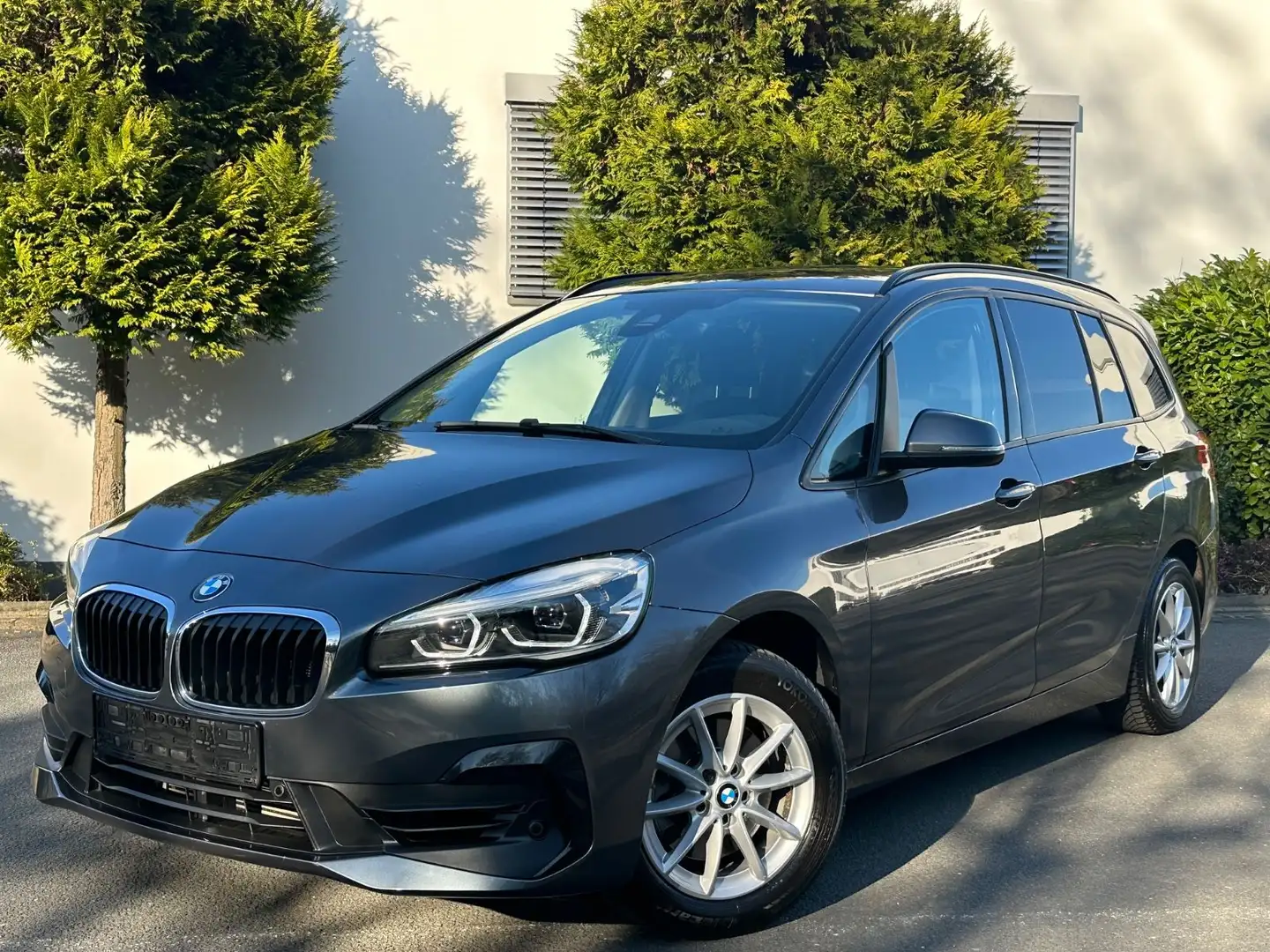 BMW 218 ADVANTAGE*NAVIGATION*89-TKM Gris - 1