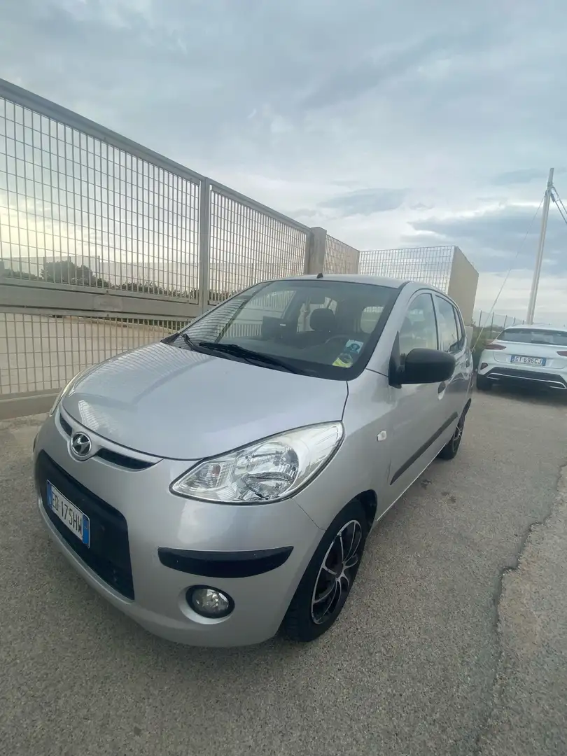 Hyundai i10 1.1 Active Argento - 1