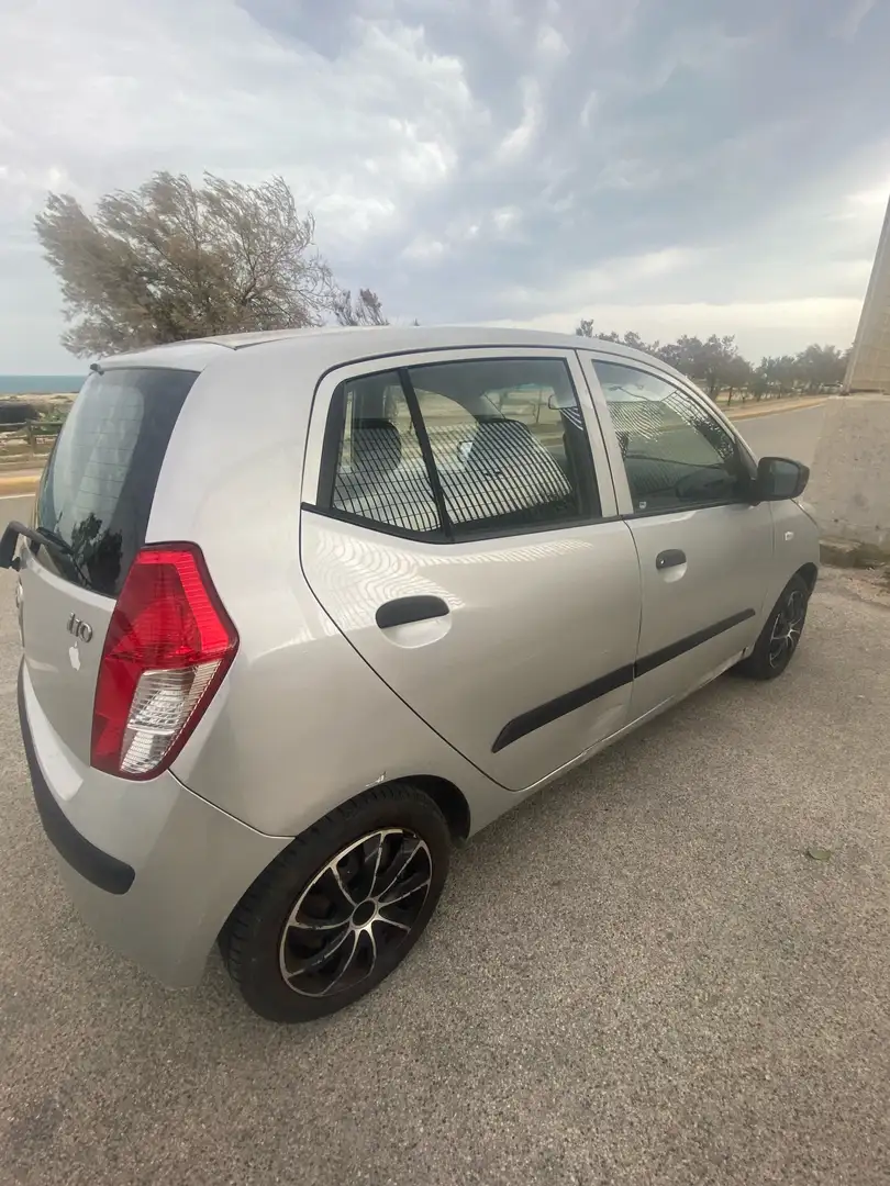 Hyundai i10 1.1 Active Argento - 2