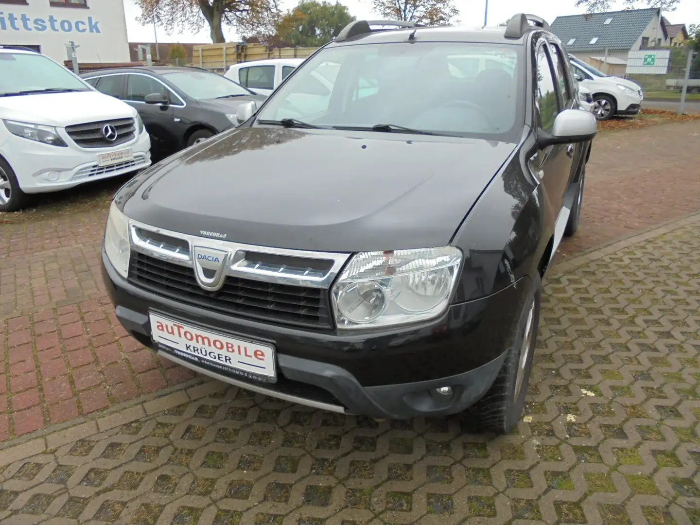 Dacia Duster I Laureate 4x2 Schwarz - 1