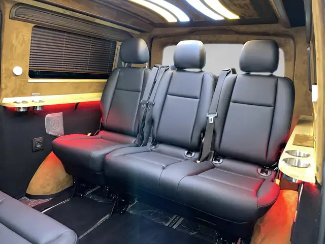 Mercedes-Benz Vito view 11