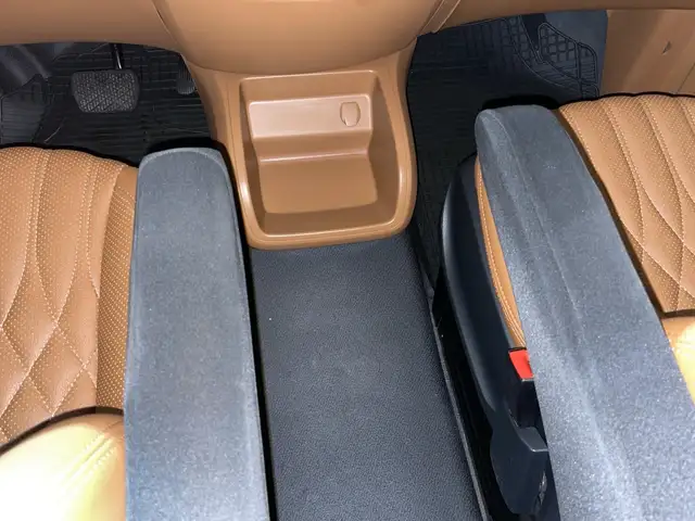 Mercedes-Benz Vito view 10