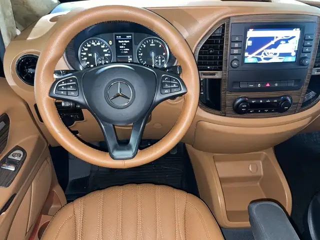 Mercedes-Benz Vito view 6