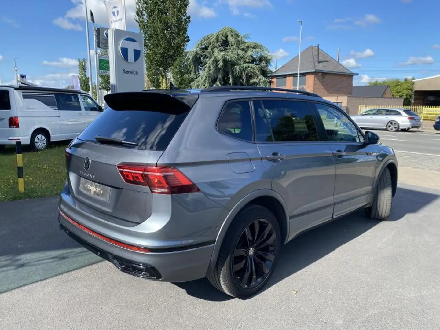 Volkswagen Tiguan Allspace R-LINE Gris - 2