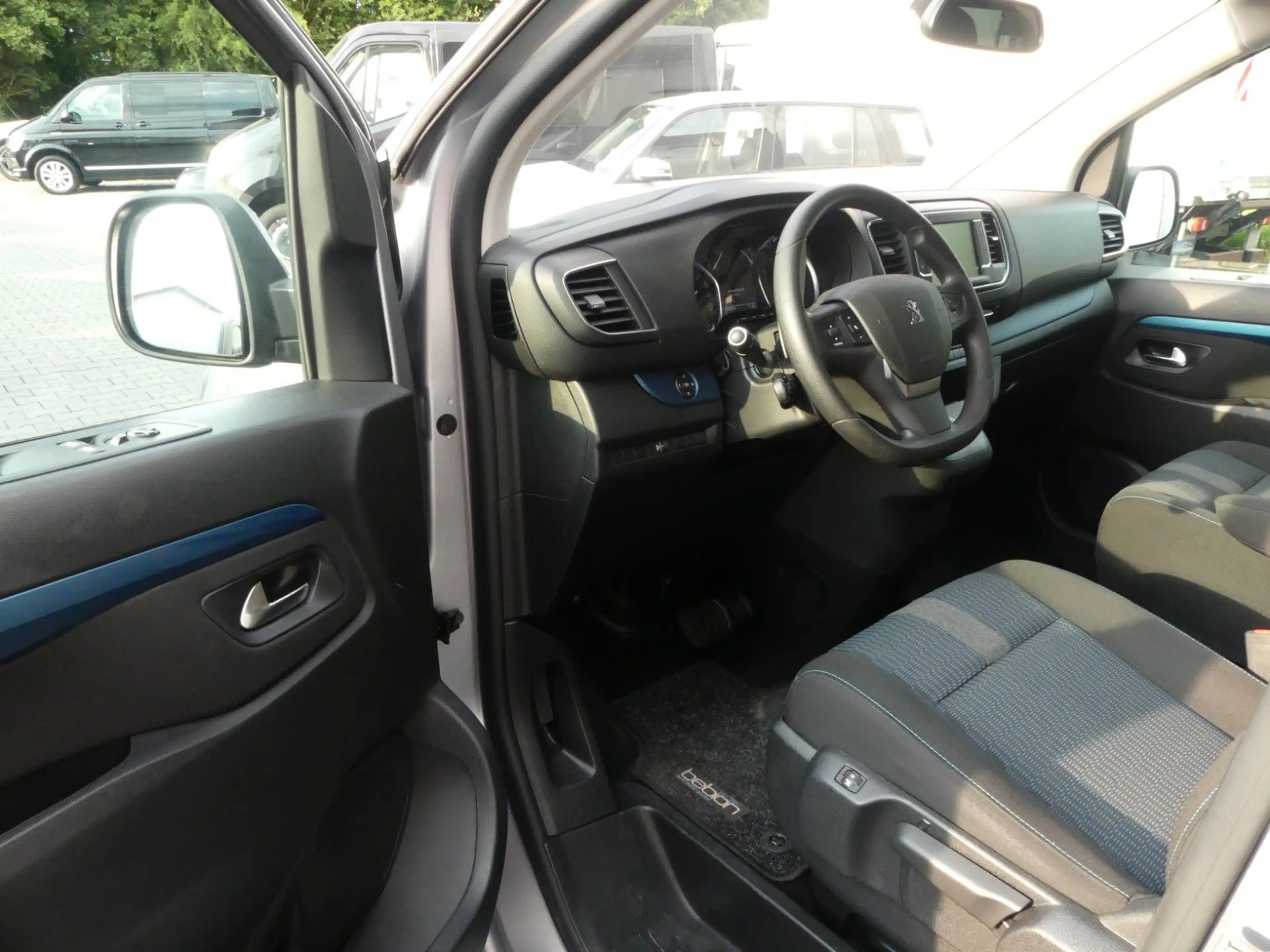 Peugeot Expert Traveller Active 8 Sitze | Navi | CAM | HuD |AHK — photo 7