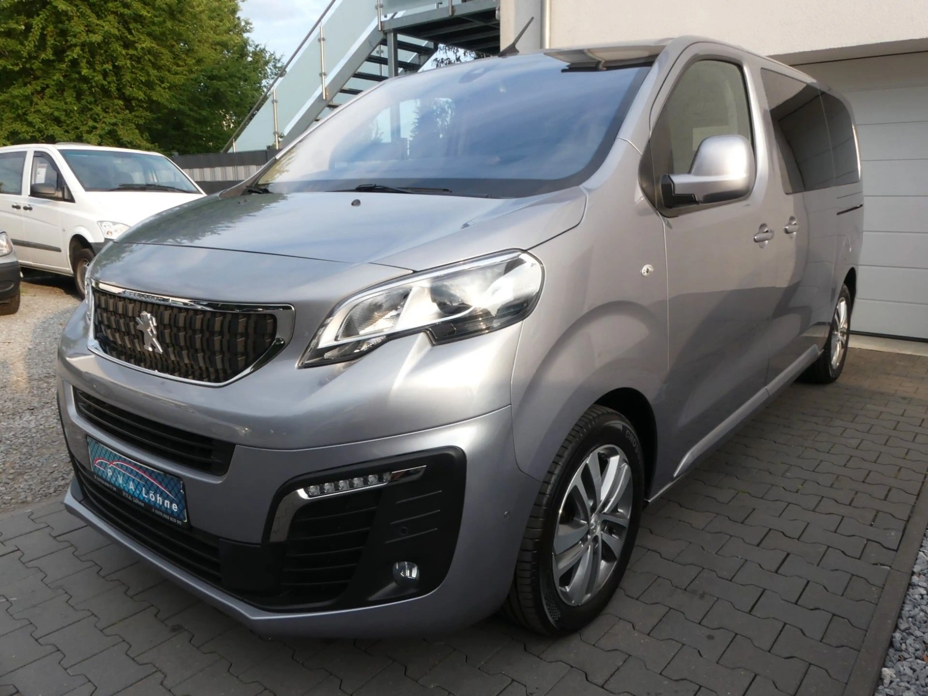 Peugeot Expert Traveller Active 8 Sitze | Navi | CAM | HuD |AHK — photo 2