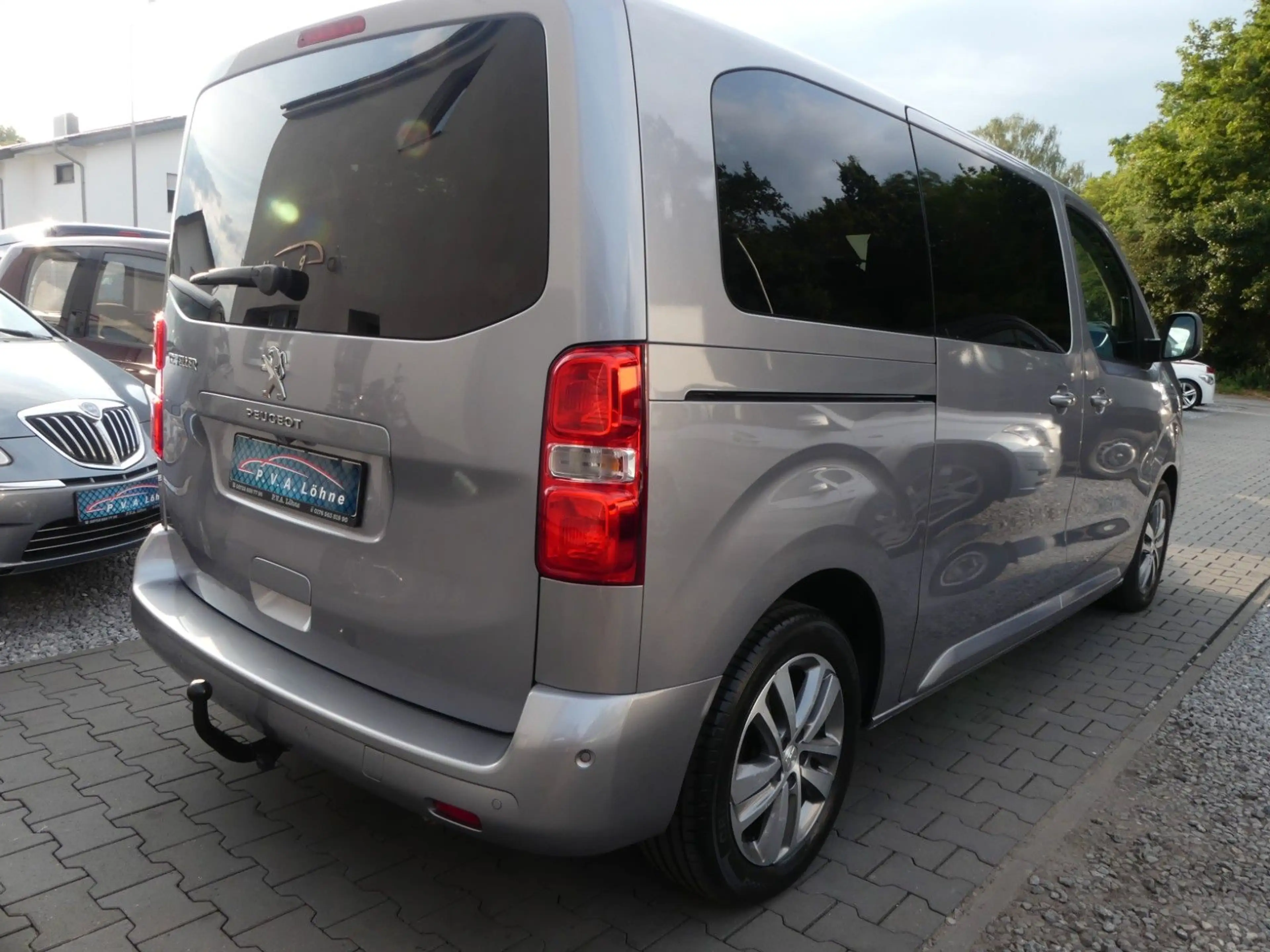 Peugeot Expert Traveller Active 8 Sitze | Navi | CAM | HuD |AHK — photo 5
