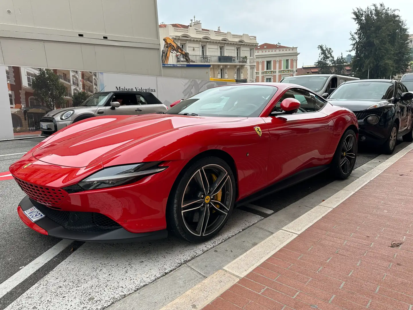 Ferrari Roma Rouge - 1