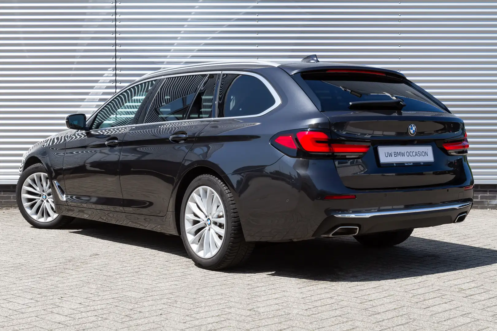 BMW 520 5 Serie Touring 520i High Executive Luxury Line Au Grijs - 2