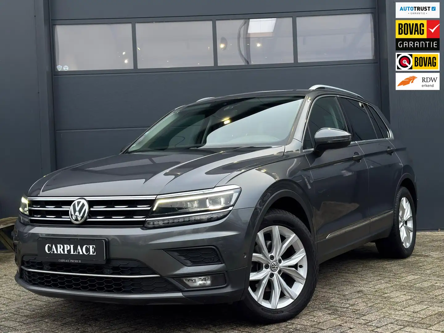 Volkswagen Tiguan 1.5 TSI ACT Highline Gris - 1