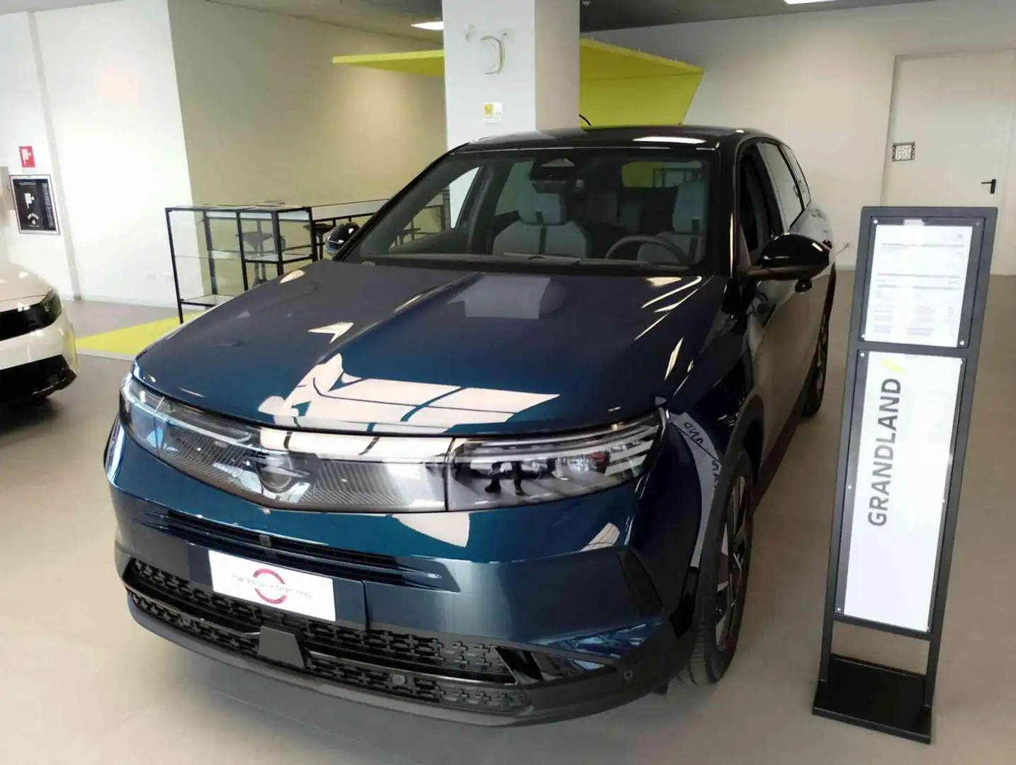 Opel Grandland Hybrid 145 CV DCT6 GS Verde - 1
