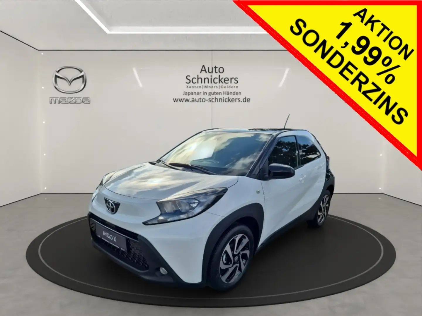 Toyota Aygo X TEAM+SONDERMODELL+BLACK&WHITE+KAMERA+CPLAY Weiß - 1
