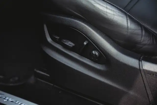 Porsche Cayenne view 12