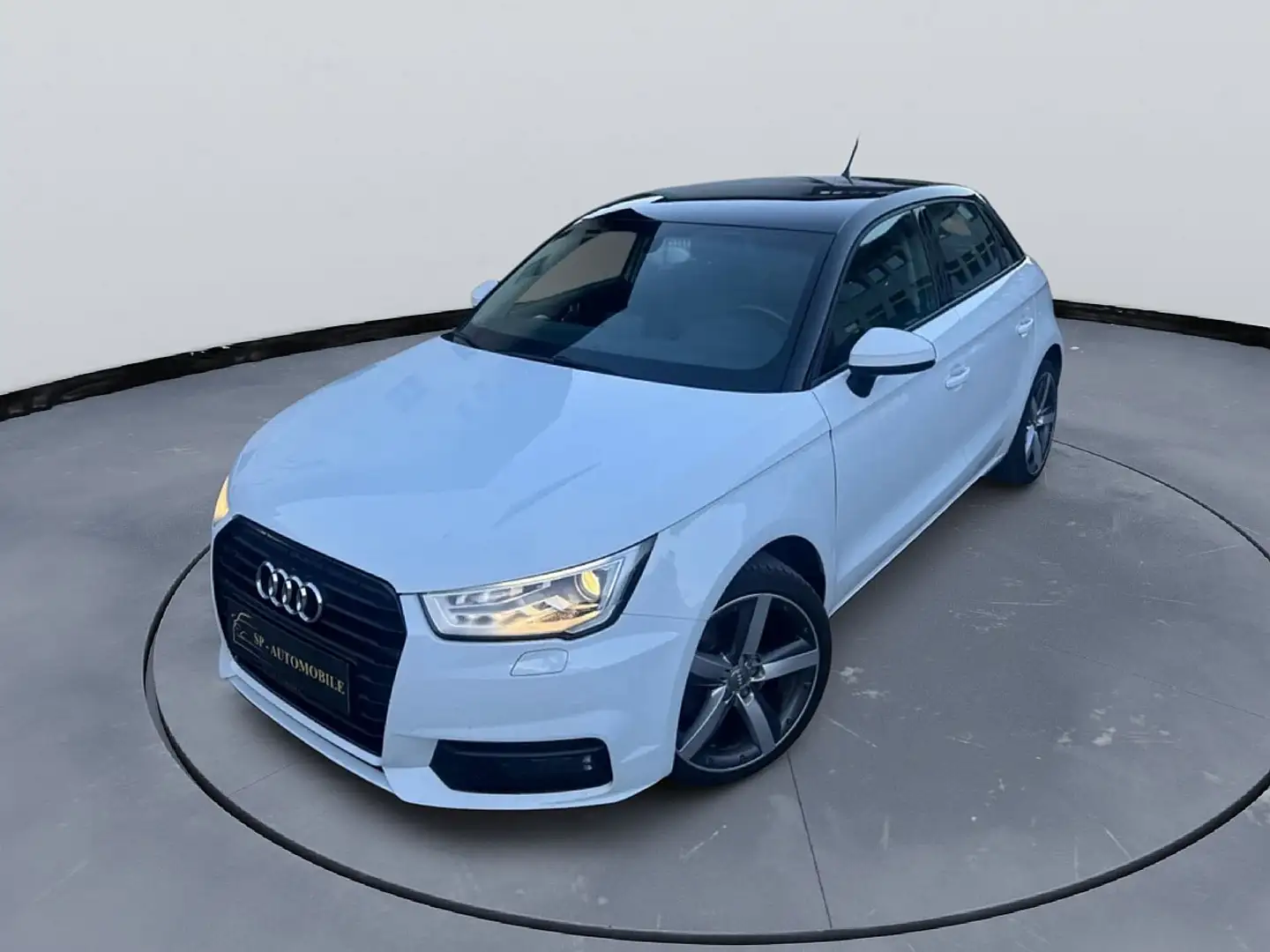 Audi A1 SB 1,4 TFSI Design S-tronic Weiß - 2