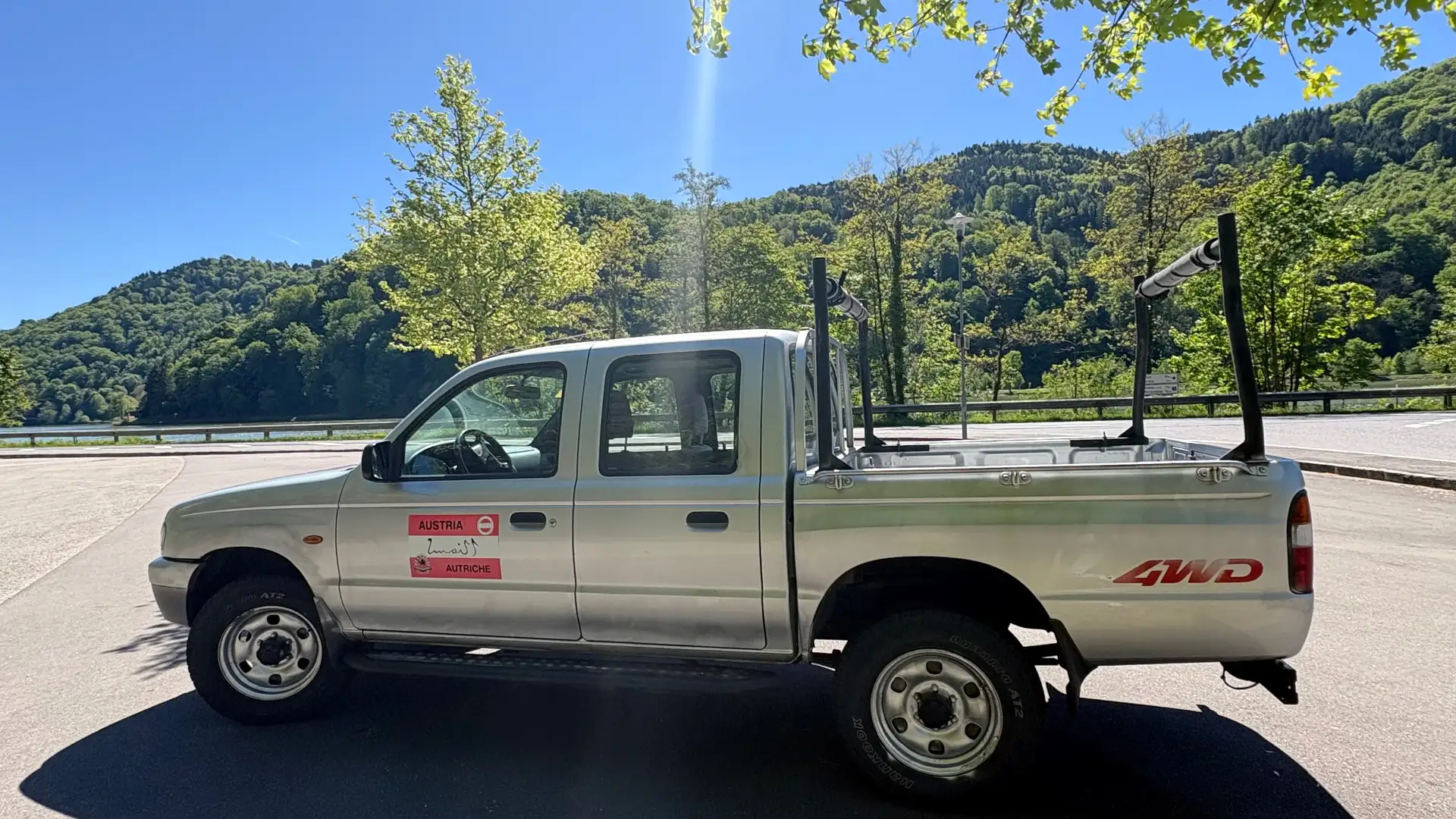 Mazda B Series TD/DK/4x4 PICKUP Silber - 1