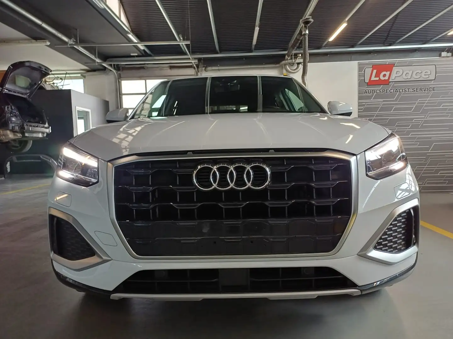 Audi Q2 35 TFSI 150cv S tronic Sport Blanco - 2