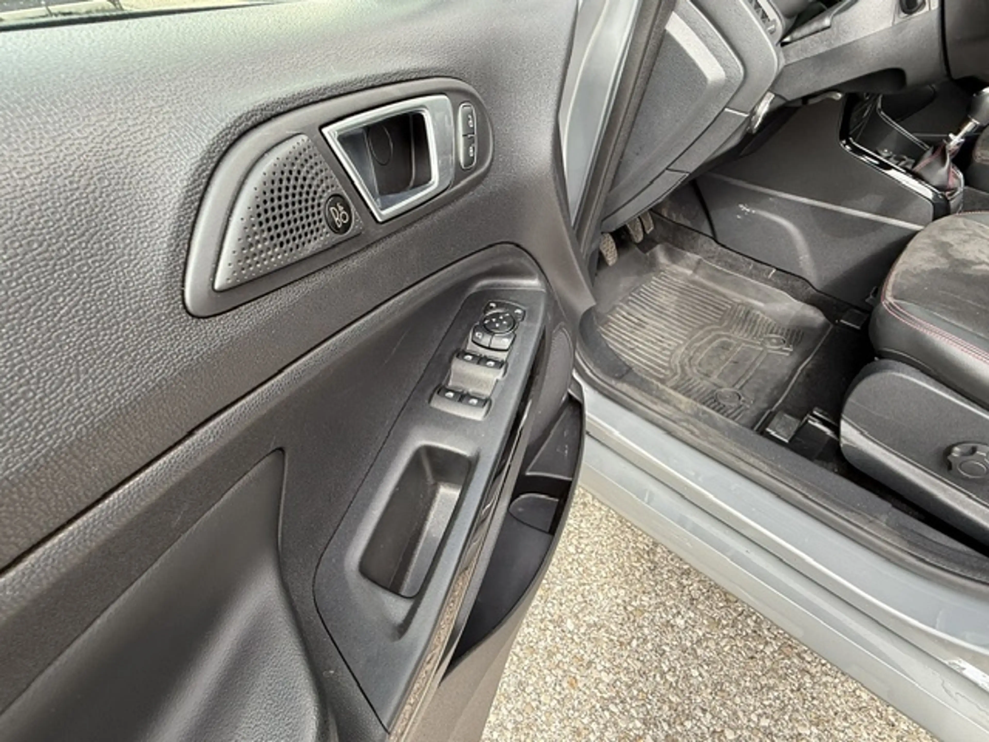 Ford EcoSport EcoSport 1,0 EcoBoost ST-Line ST-Line — photo 12