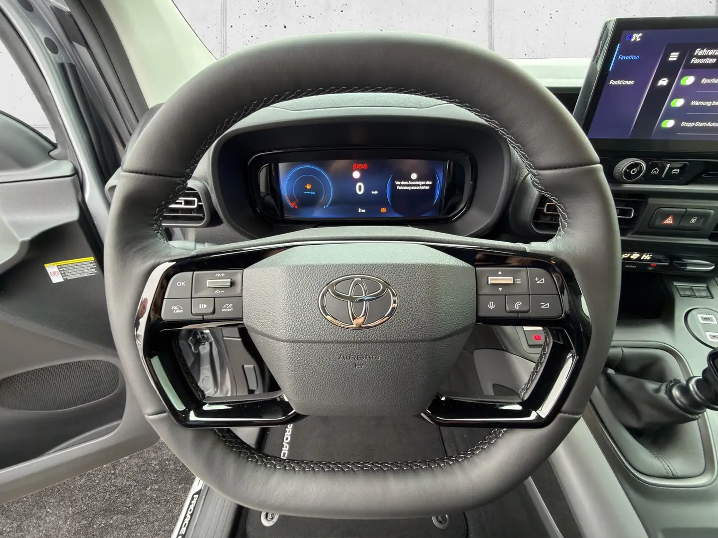 Toyota Proace City Verso Family 1,5 Diesel 130 L2 6M 5t. Silber - 2