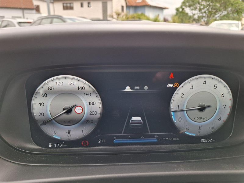 Hyundai BAYON Bayon i-Line Plus 1,2 MPI y1bp1-O2 *BARPREIS* — photo 10