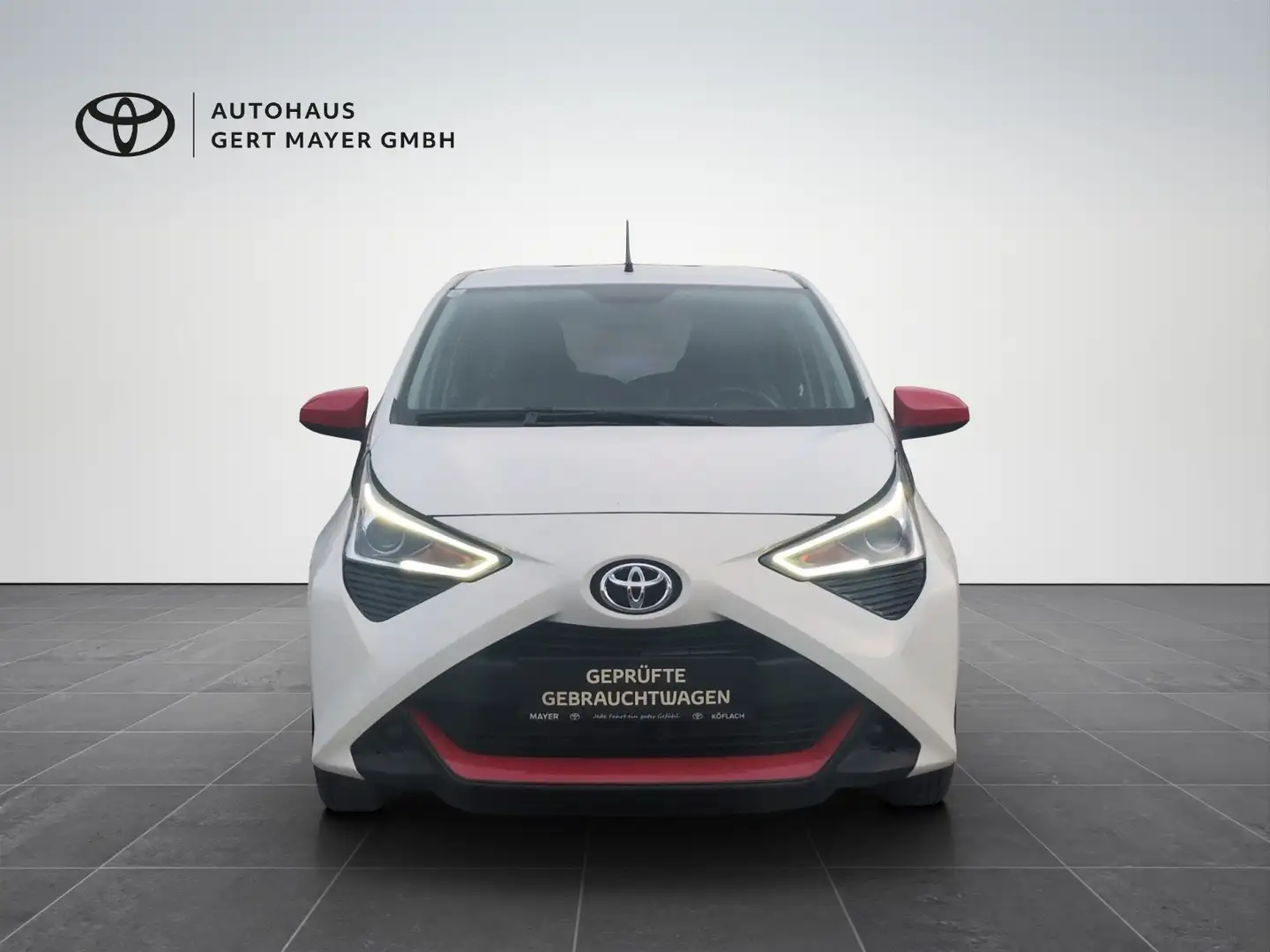 Toyota Aygo 1,0 VVT-i x-play Weiß - 2