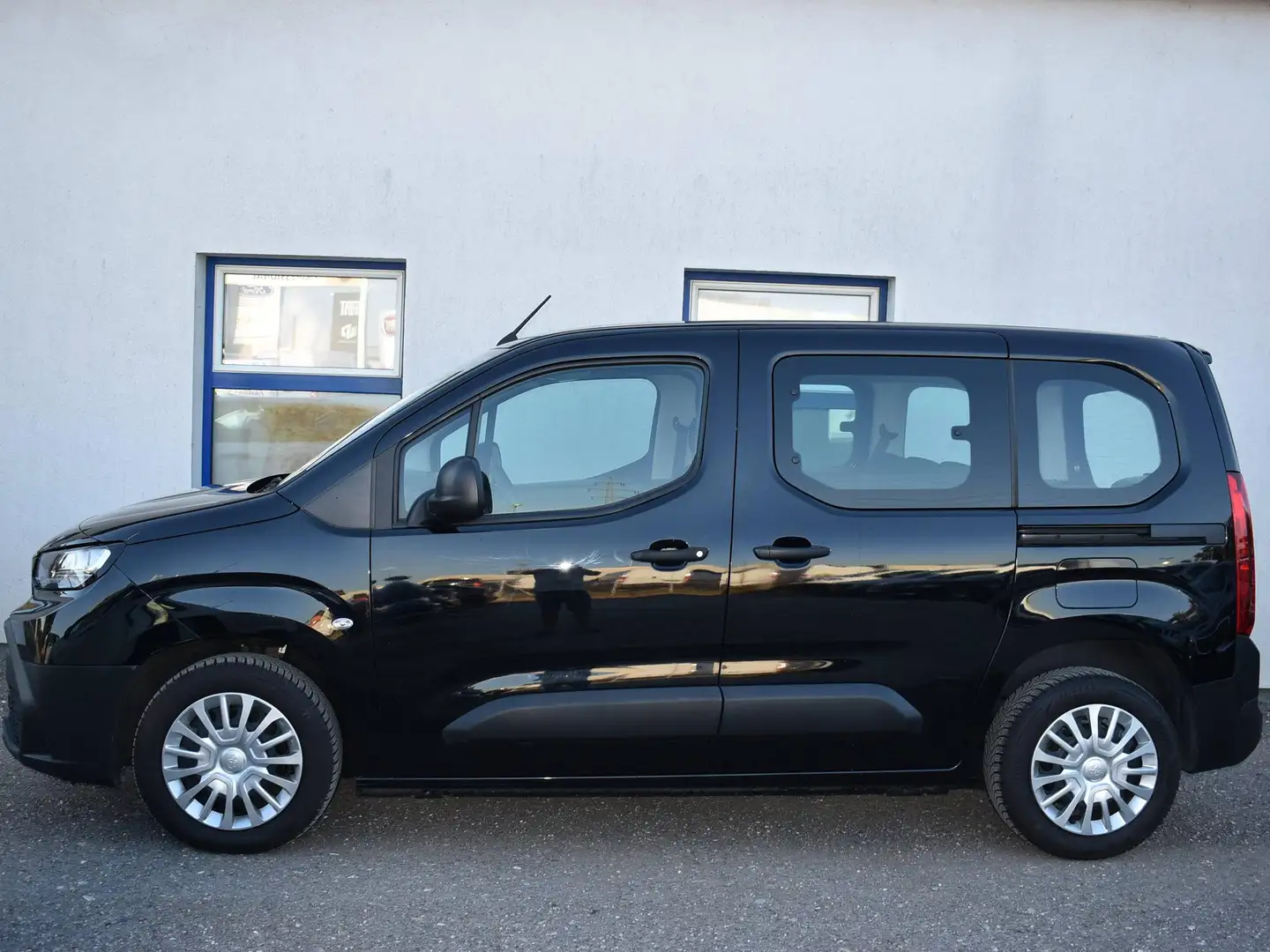 Toyota Proace City Verso Schwarz - 2