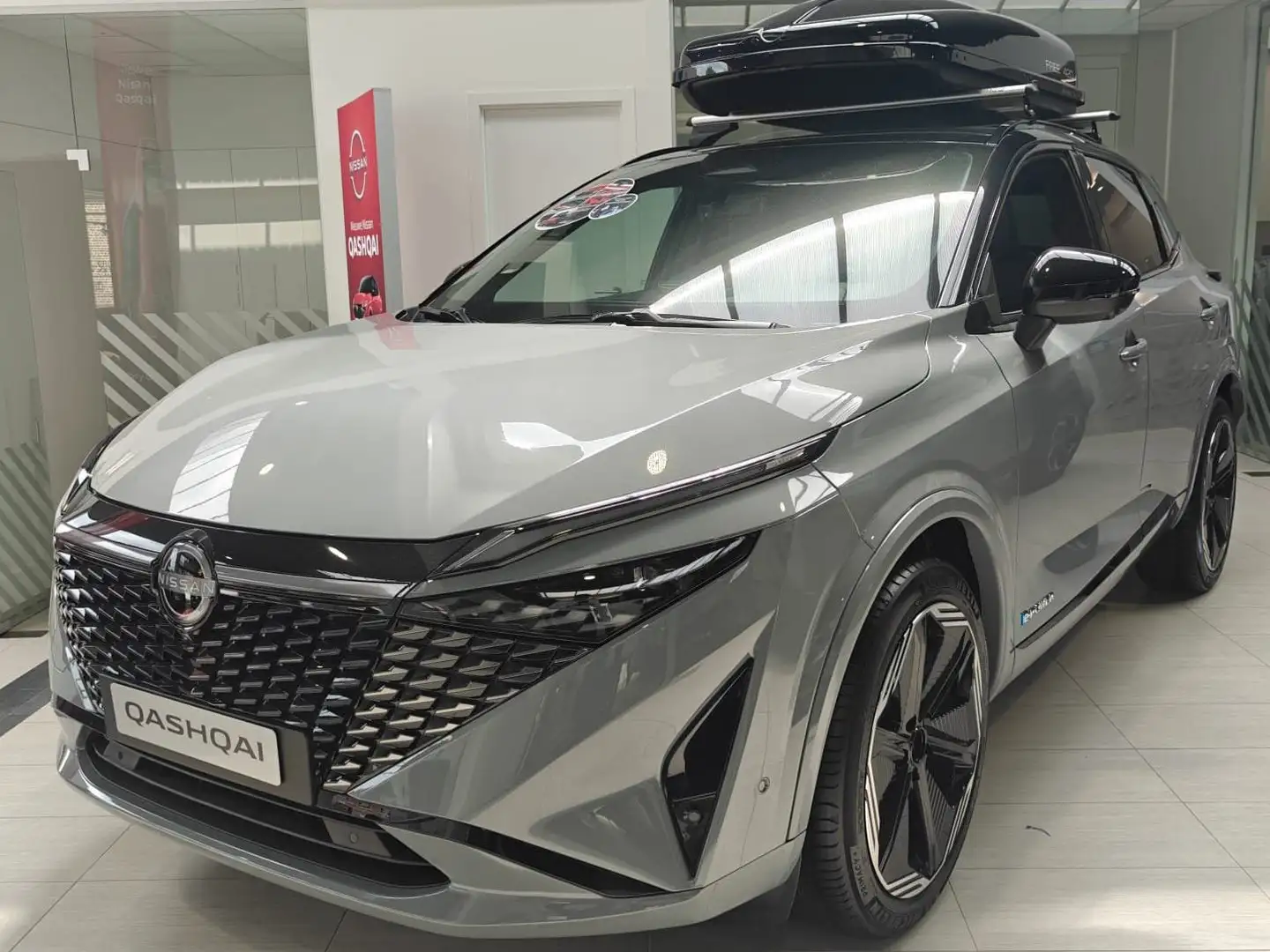 Nissan Qashqai N-DESIGN Grijs - 1