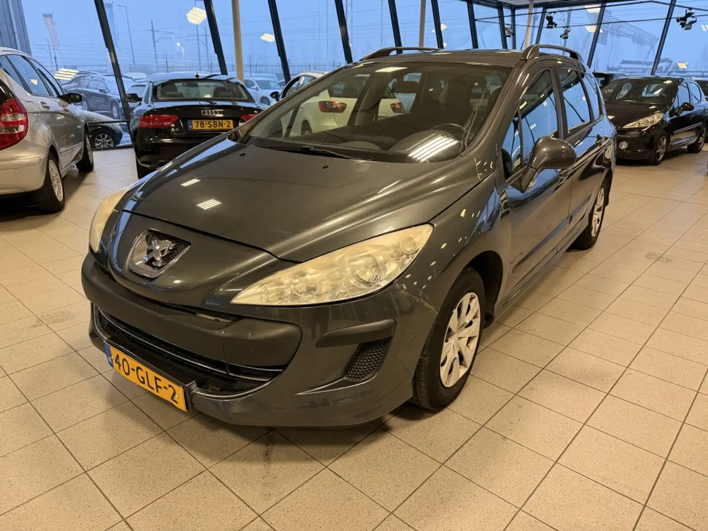 Peugeot 308 SW 1.6 VTi X-Line Grau - 1
