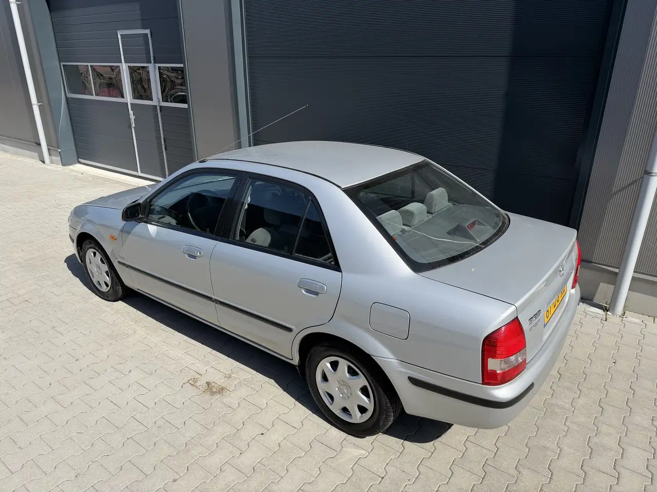 Mazda 323 1.5i GLS 1e Eigenaar Uniek 64dkm Youngtimer, foto 5