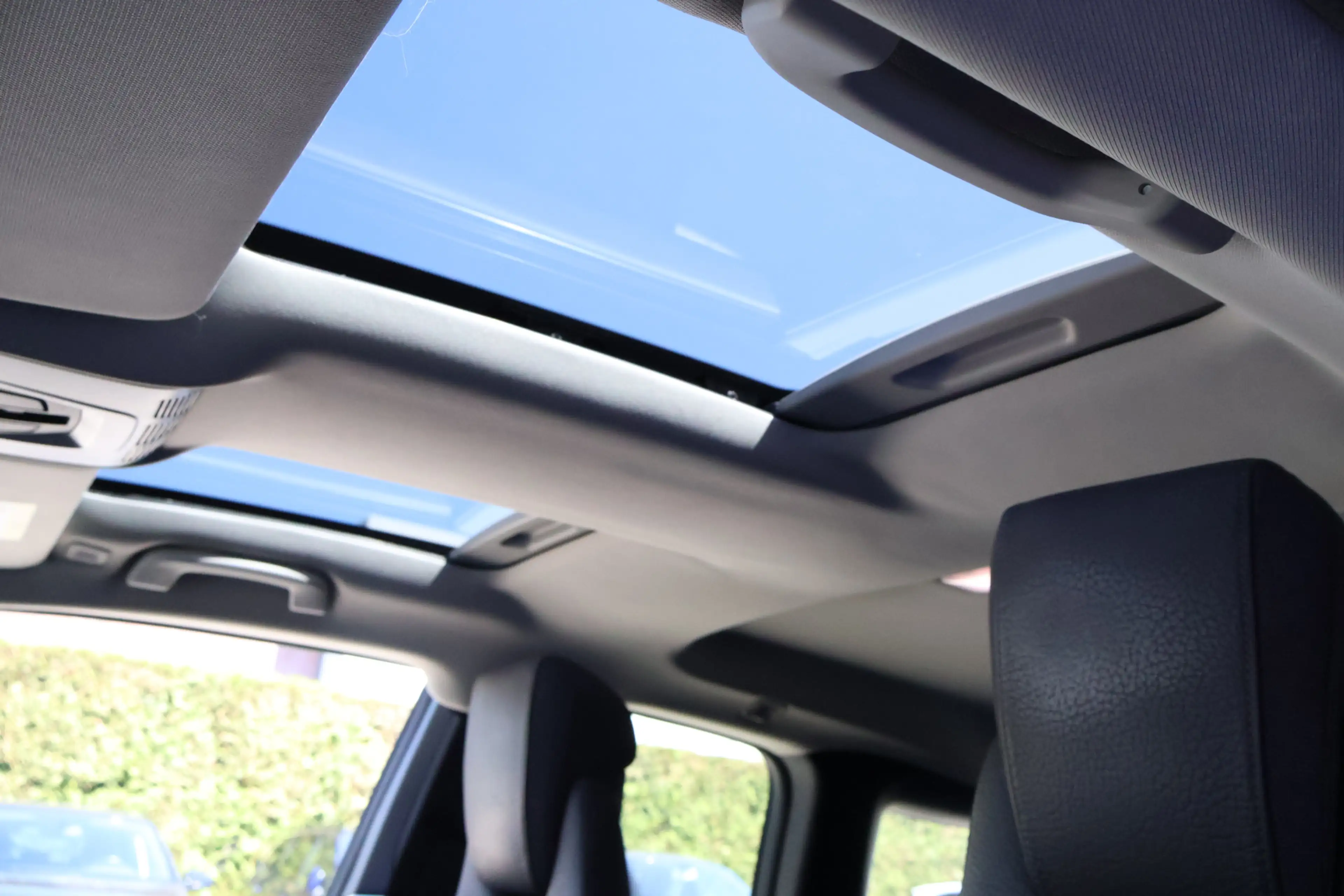 BMW i3 94Ah 33 kWh / Full options / NL-Auto / Soh 86 / B& — photo 9