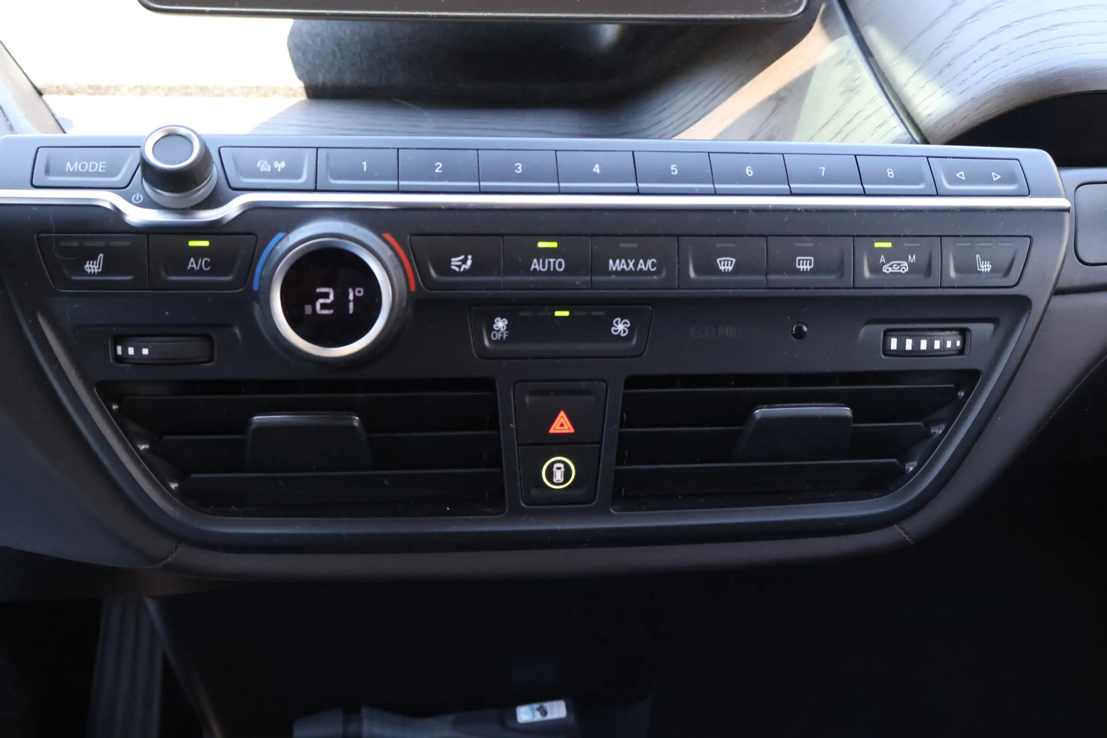 BMW i3 94Ah 33 kWh / Full options / NL-Auto / Soh 86 / B& — photo 11