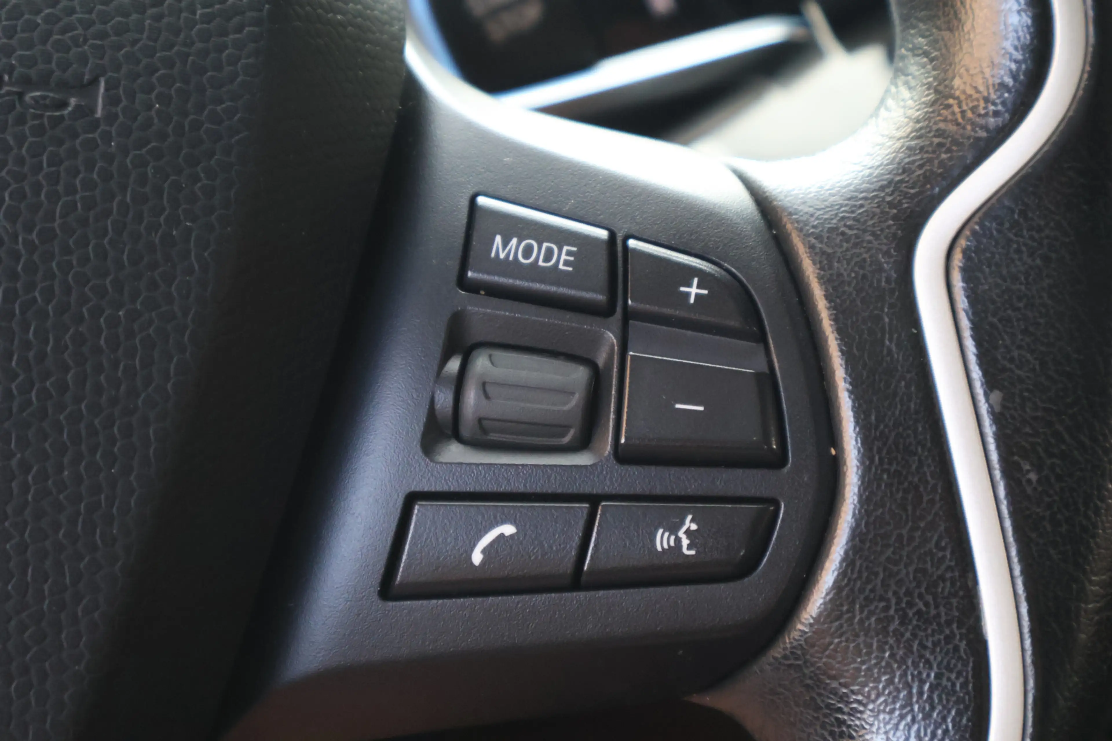 BMW i3 94Ah 33 kWh / Full options / NL-Auto / Soh 86 / B& — photo 25