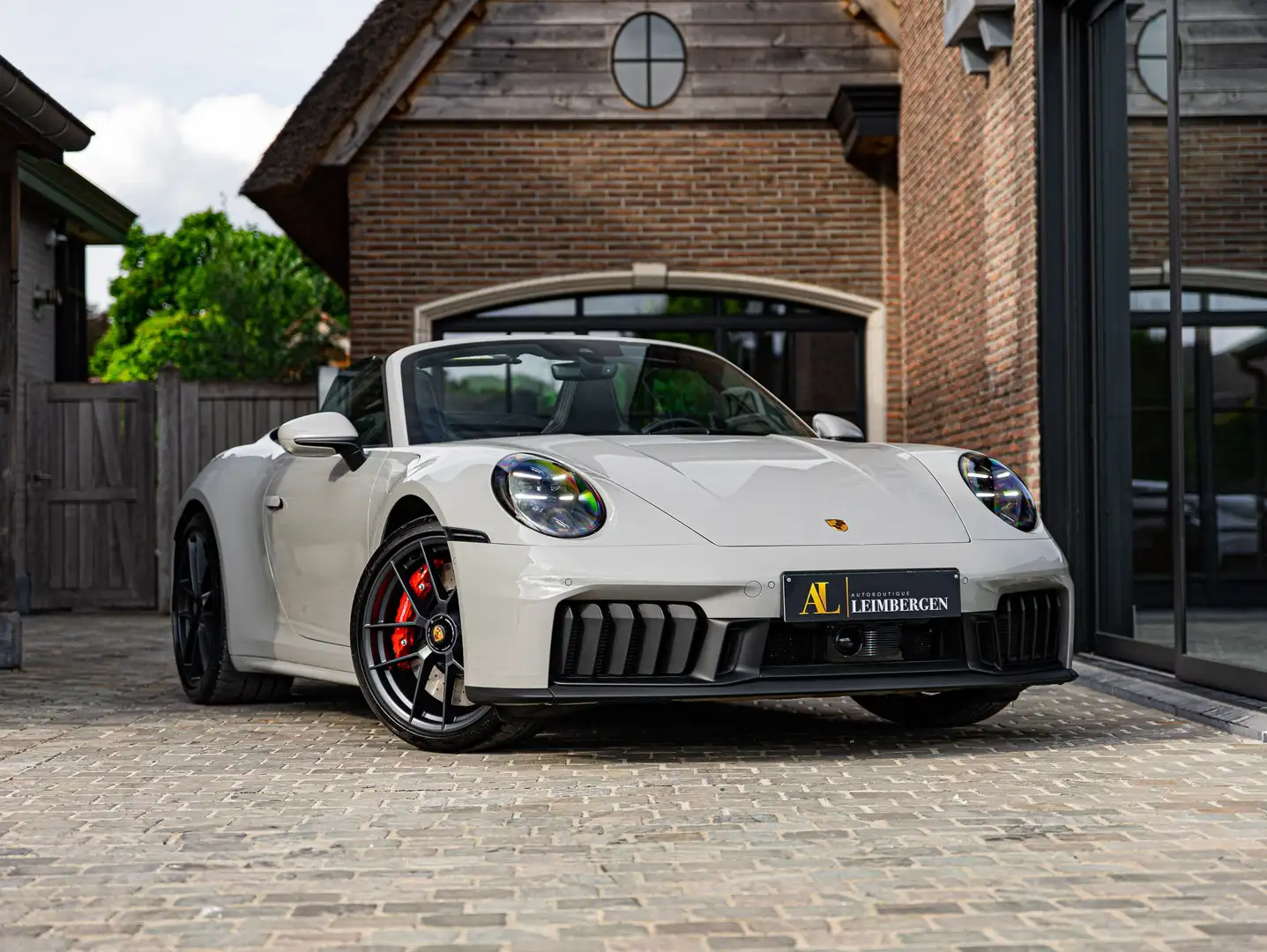 Porsche 911 Carrera GTS (992.2) / Liftsysteem / SportDesign Gris - 1