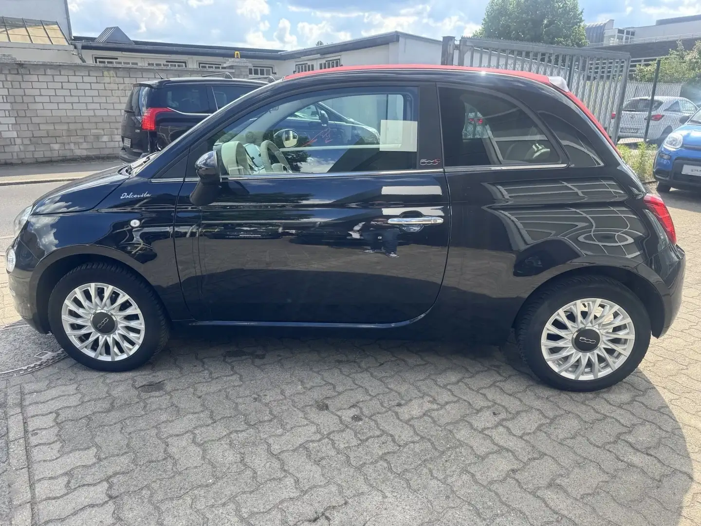 Fiat 500C Dolcevita PDC*Sportsitze*Touch*Carplay Černá - 2