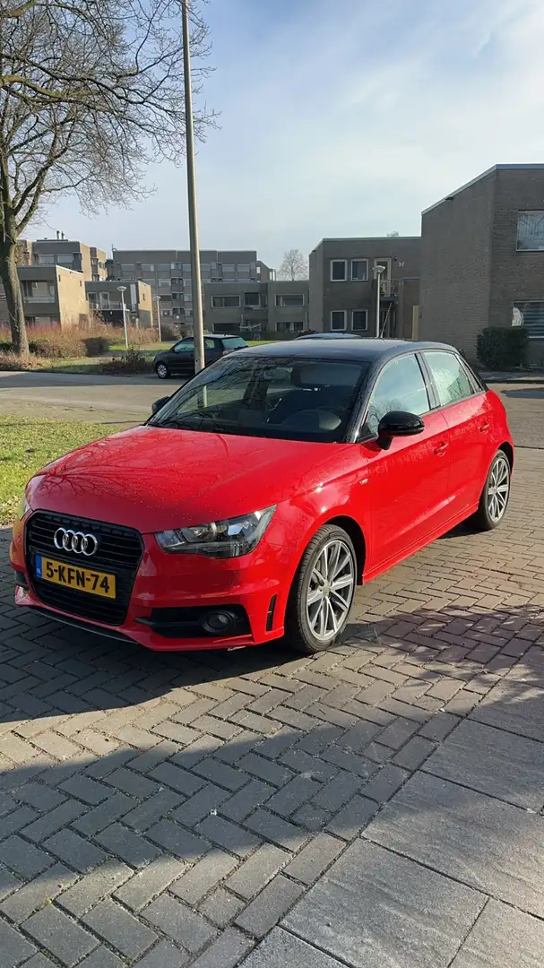 Audi A1 1.2 TFSI Admired Rood - 1