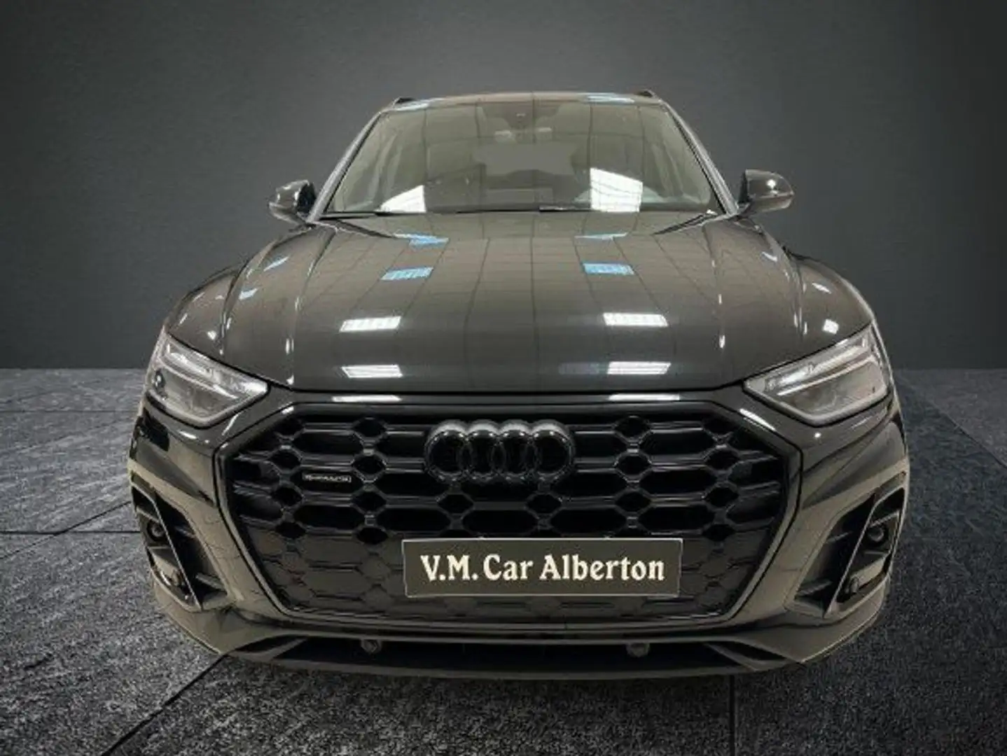 Audi Q5 40 TDI 204 CV q. S tronic S line Zwart - 2