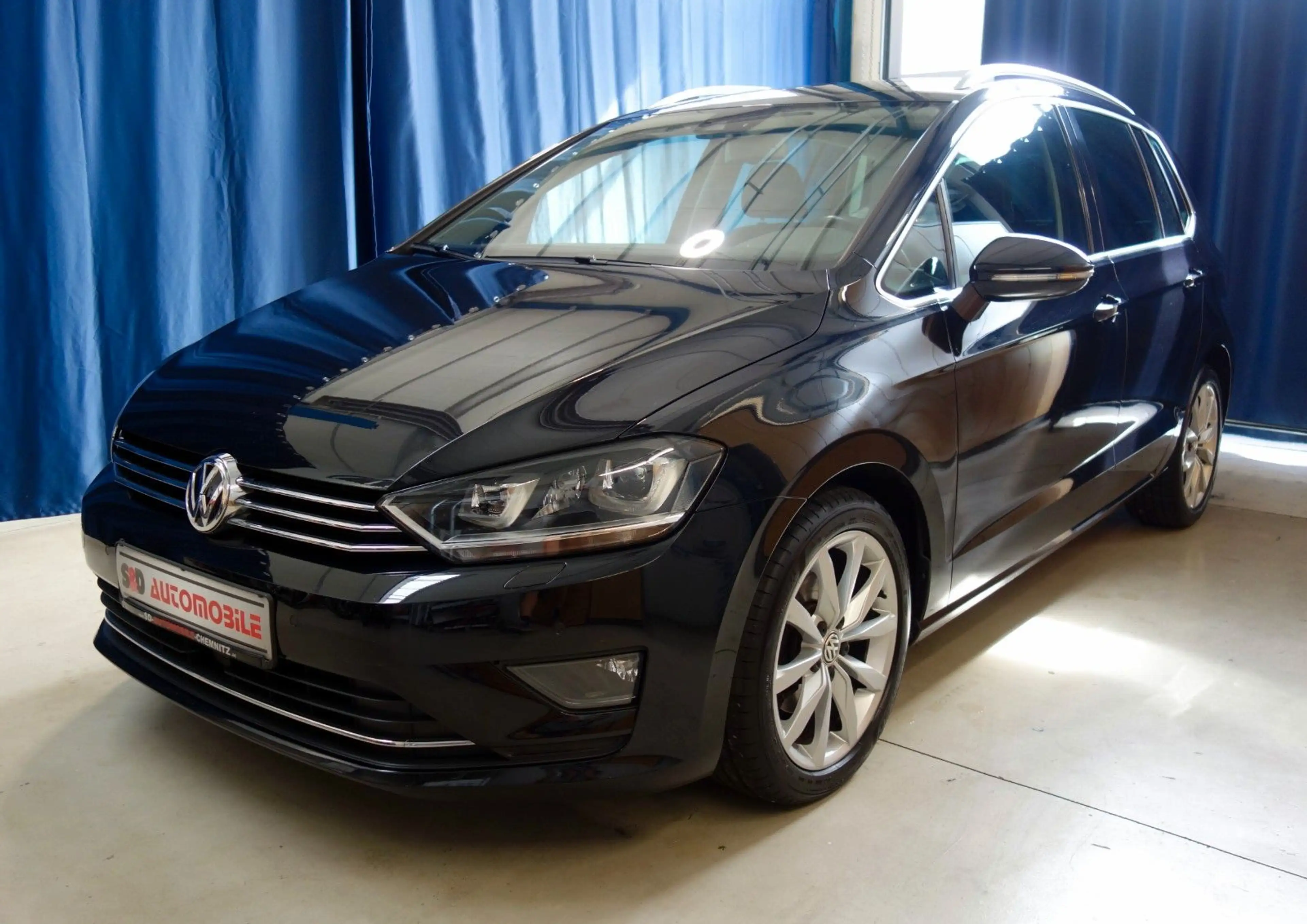 Volkswagen Golf Sportsvan 2.0 TDI highline BMT — photo 9
