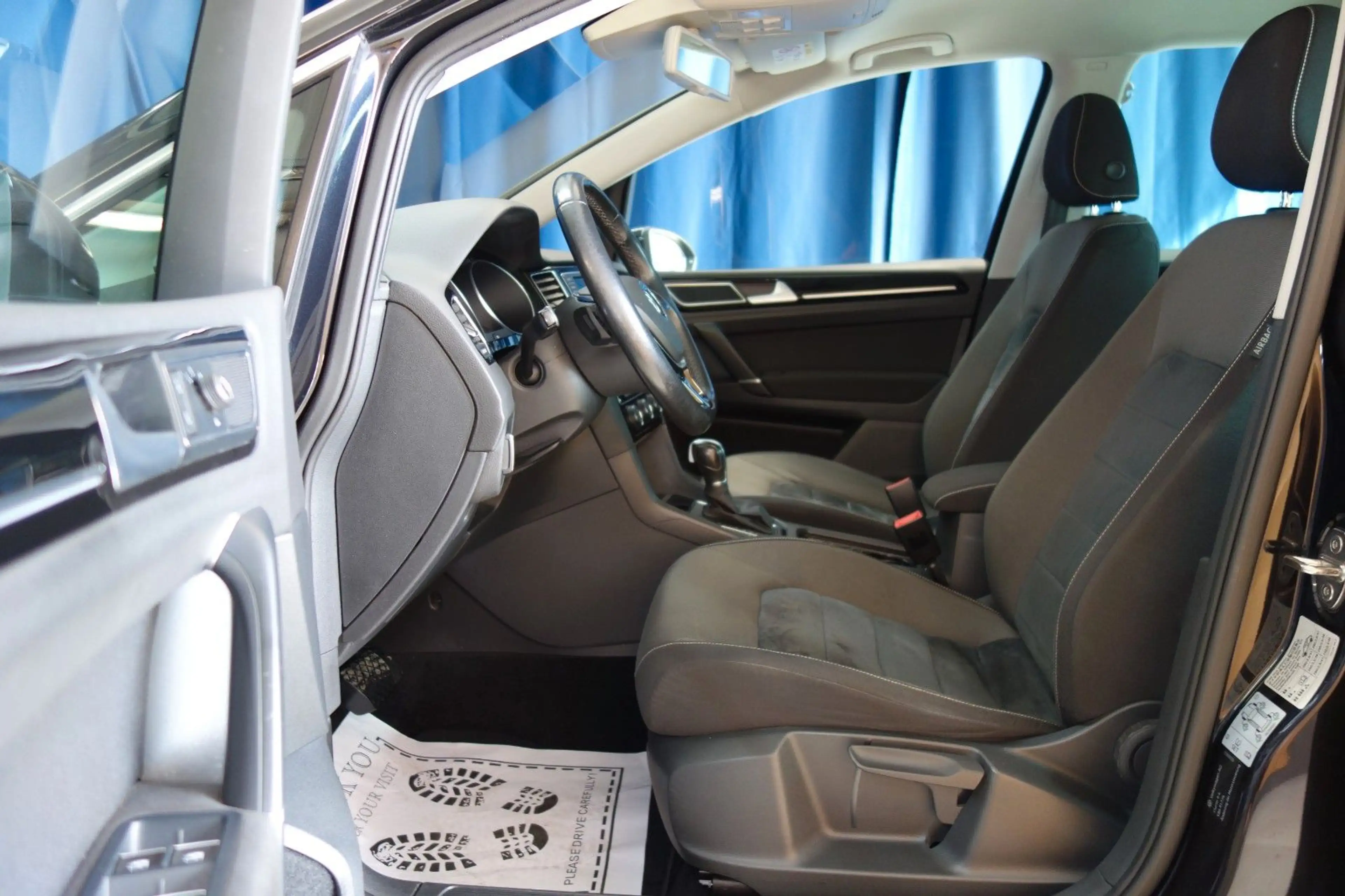 Volkswagen Golf Sportsvan 2.0 TDI highline BMT — photo 11