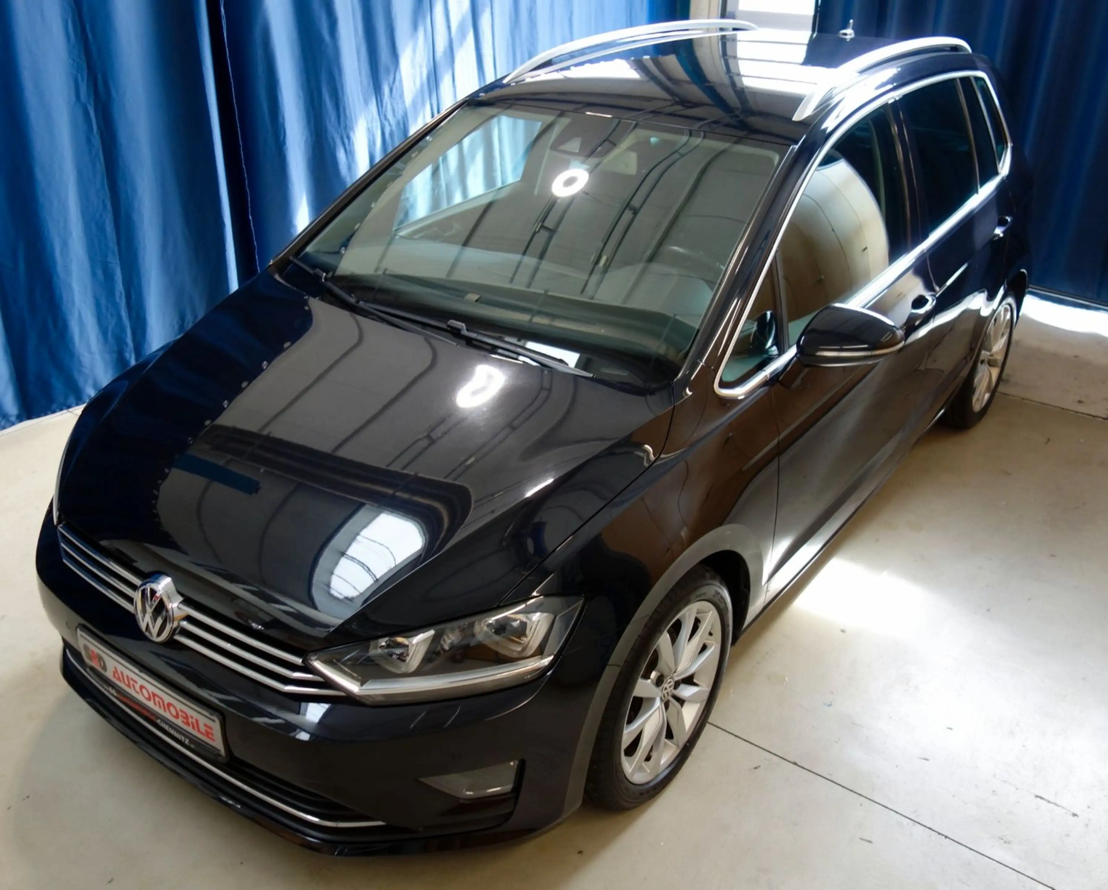 Volkswagen Golf Sportsvan 2.0 TDI highline BMT — photo 10