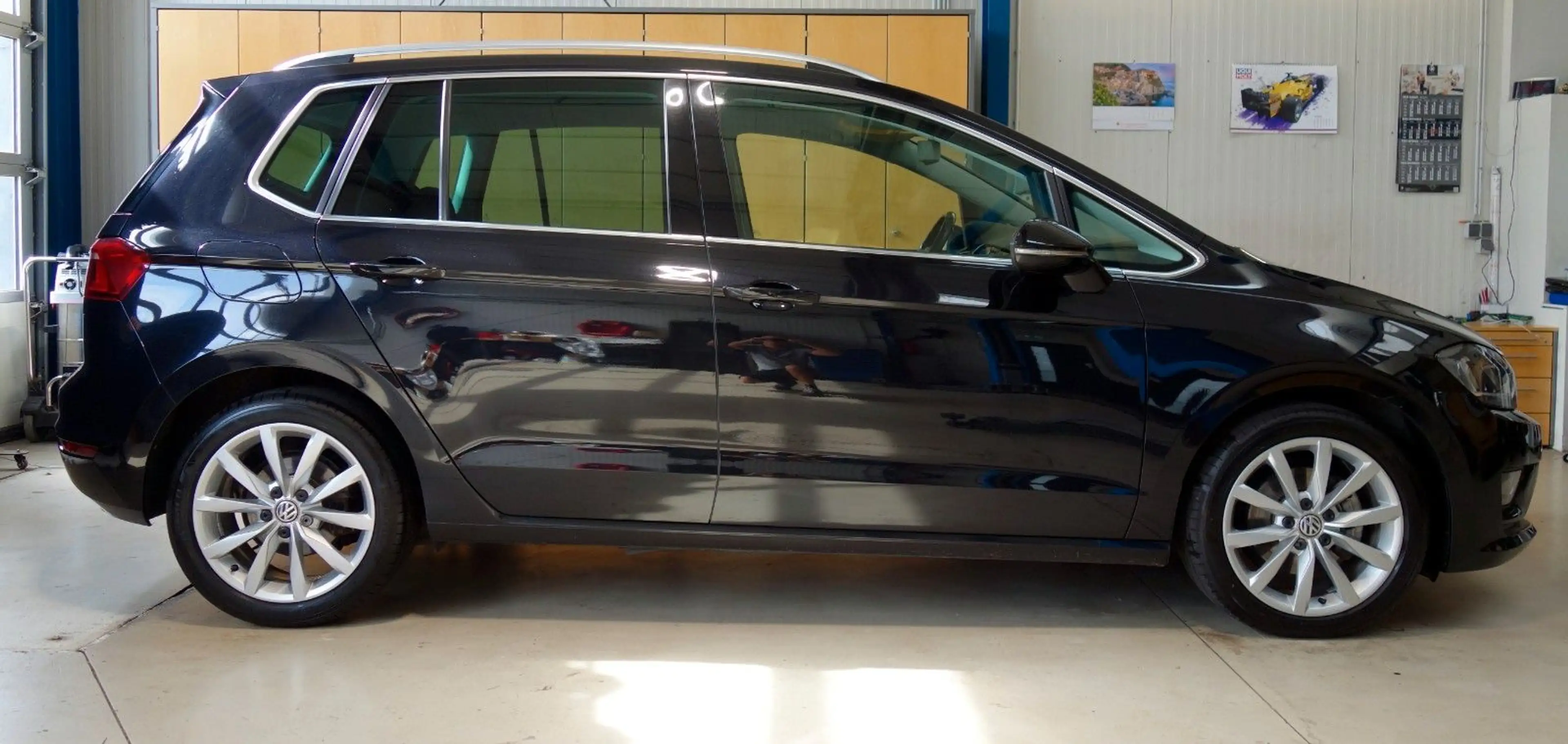 Volkswagen Golf Sportsvan 2.0 TDI highline BMT — photo 6