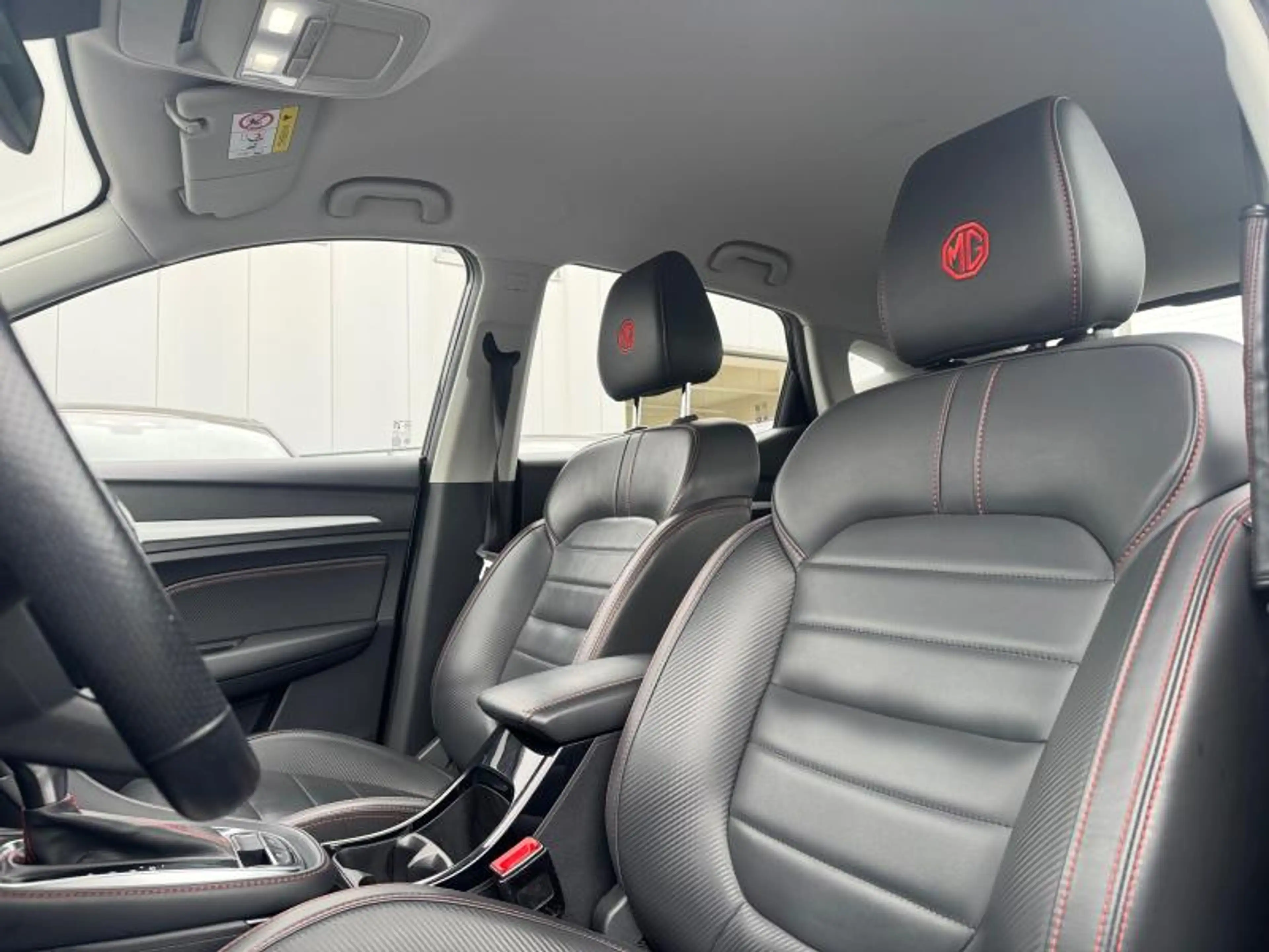 MG ZS 1.0 T-GDi Luyxury/Camera 360/Cuir/Carplay/LED/Navi — photo 3