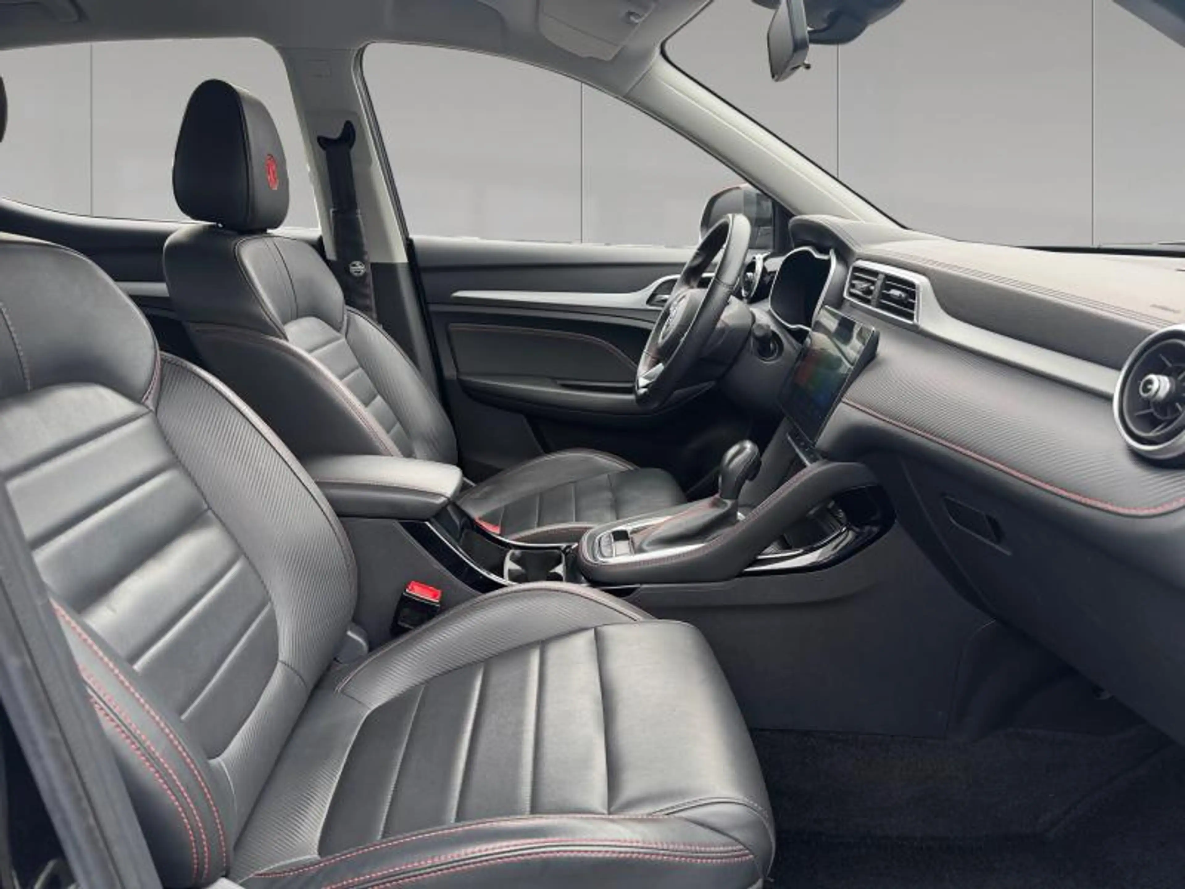 MG ZS 1.0 T-GDi Luyxury/Camera 360/Cuir/Carplay/LED/Navi — photo 4
