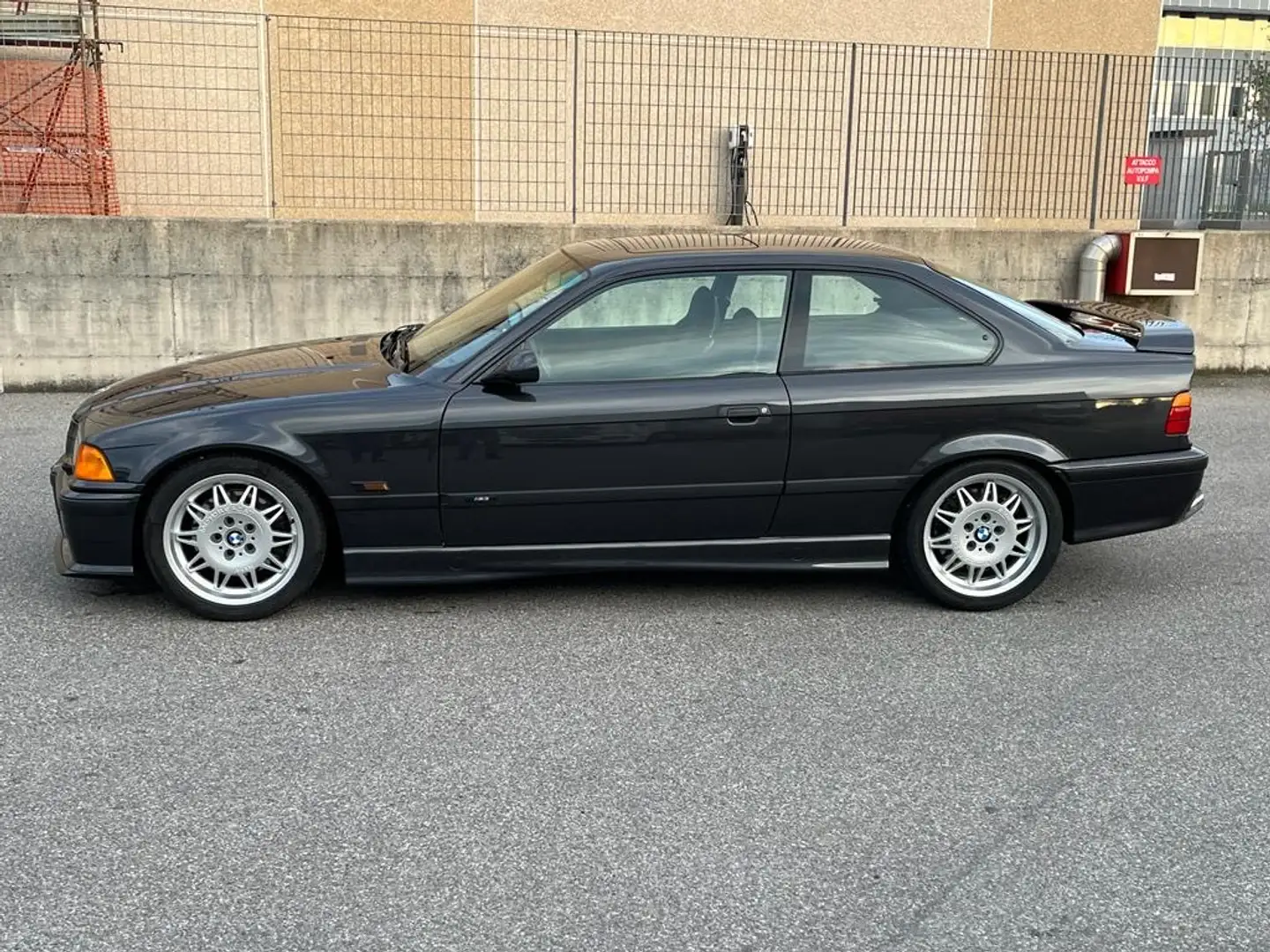 BMW M3 3.0 Coupe - 2