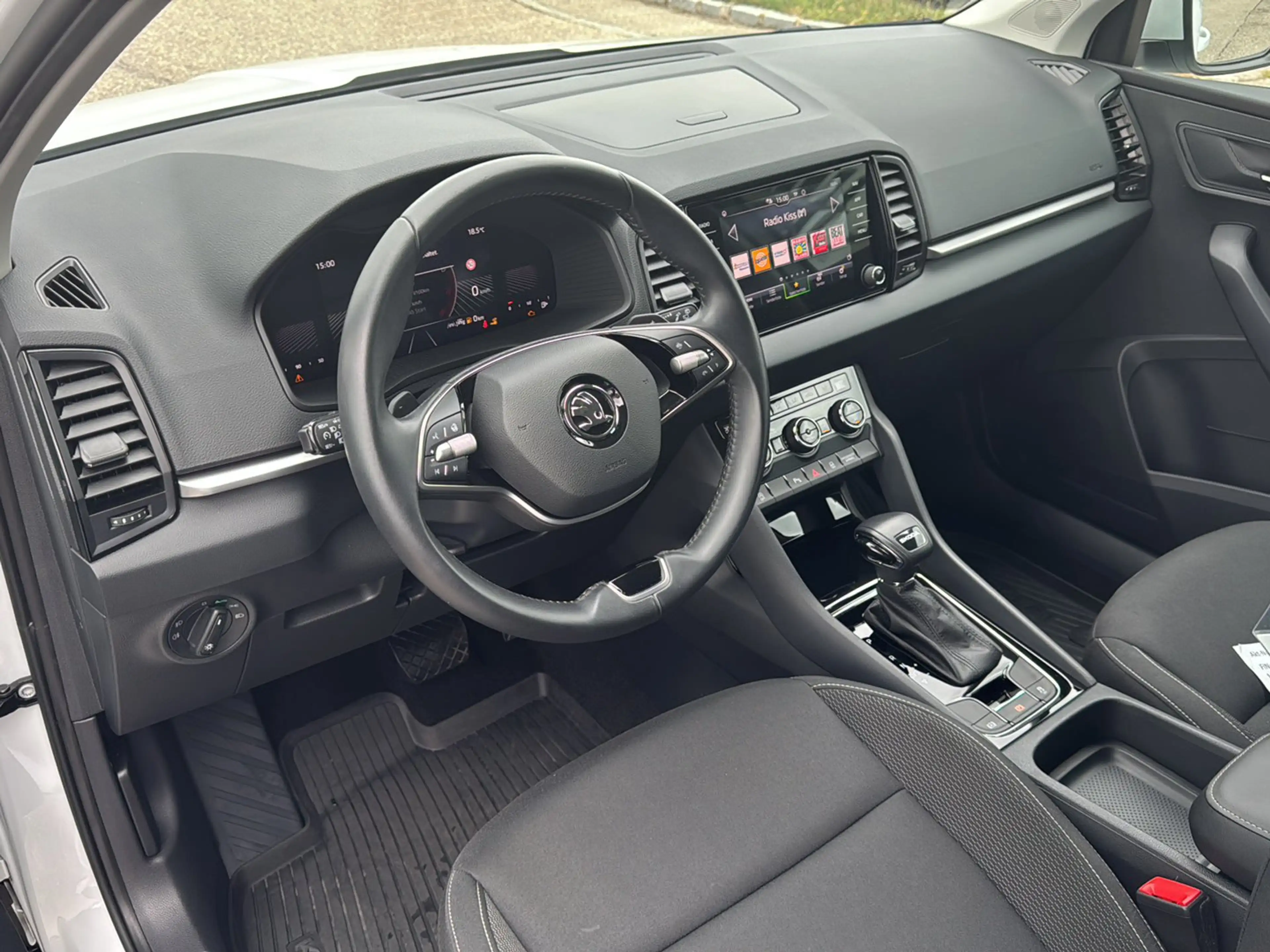 Skoda Karoq Selection TSI DSG ACT — photo 8