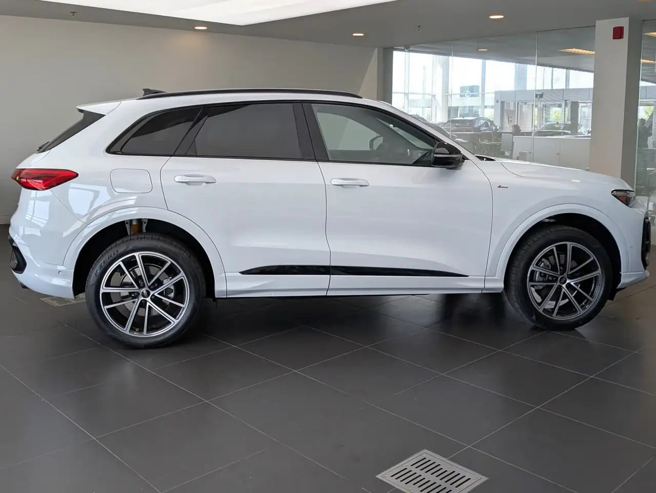 Audi Q5 снимка Audi Q5