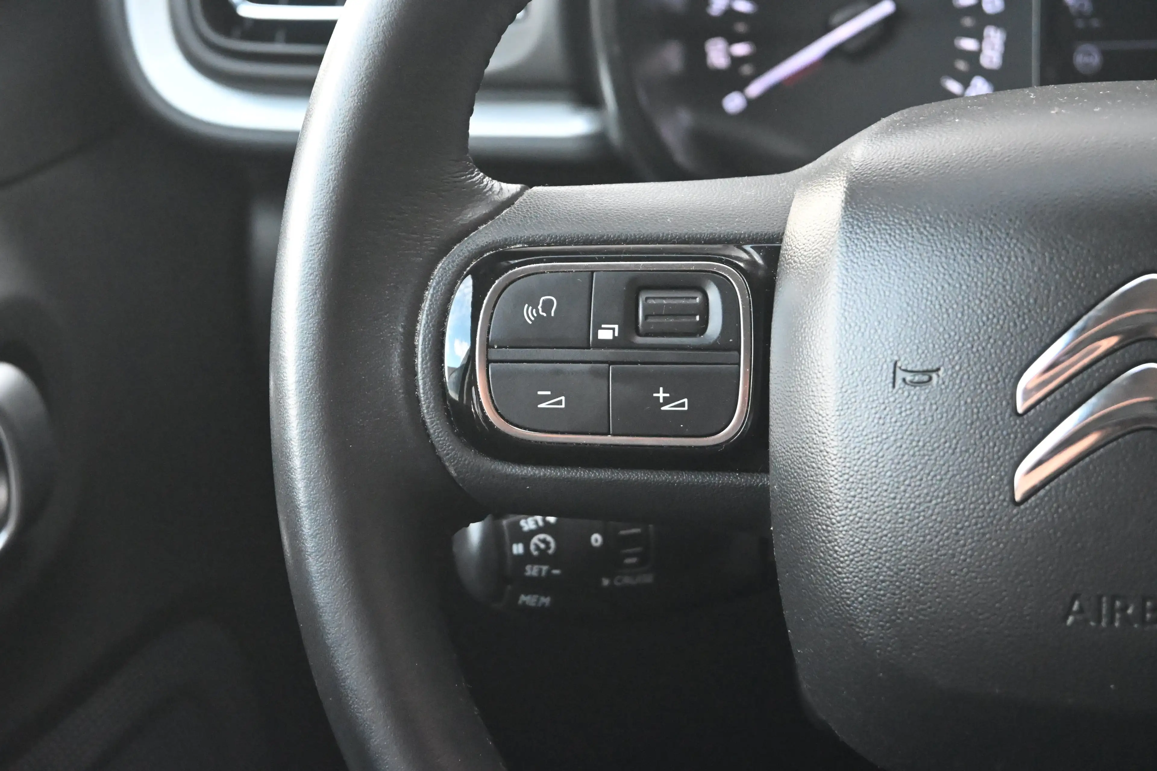 Citroen C3 1.2 PureTech Business | Cruise control | Navi by a — photo 12