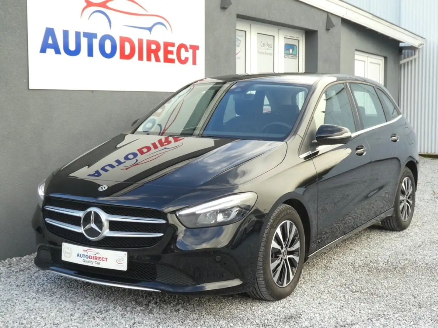 Mercedes-Benz B 180 d Luxury Line Cuir, Navi, Led, Camera, Carplay Noir - 1