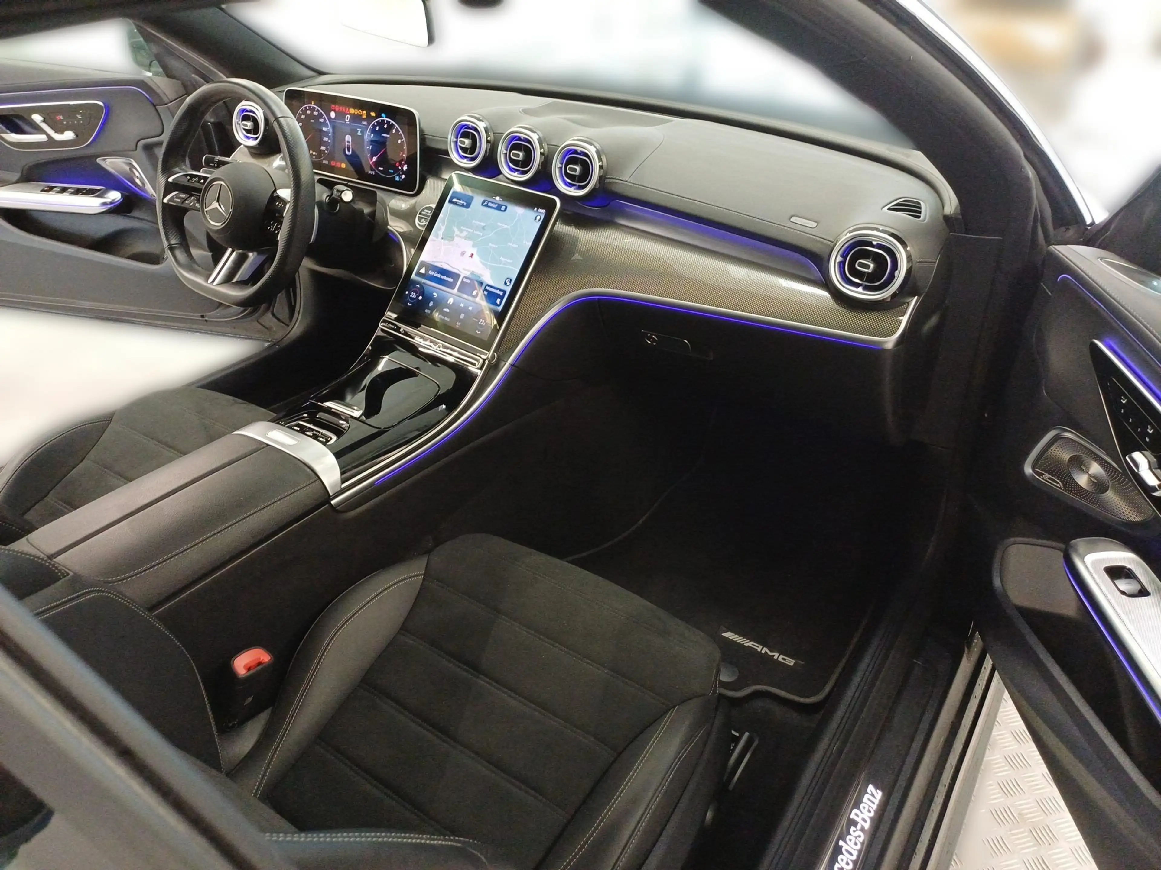 Mercedes-Benz CLE 200 CABRIO AMG LINE 20 ZOLL LM BURMESTER 3D — photo 13