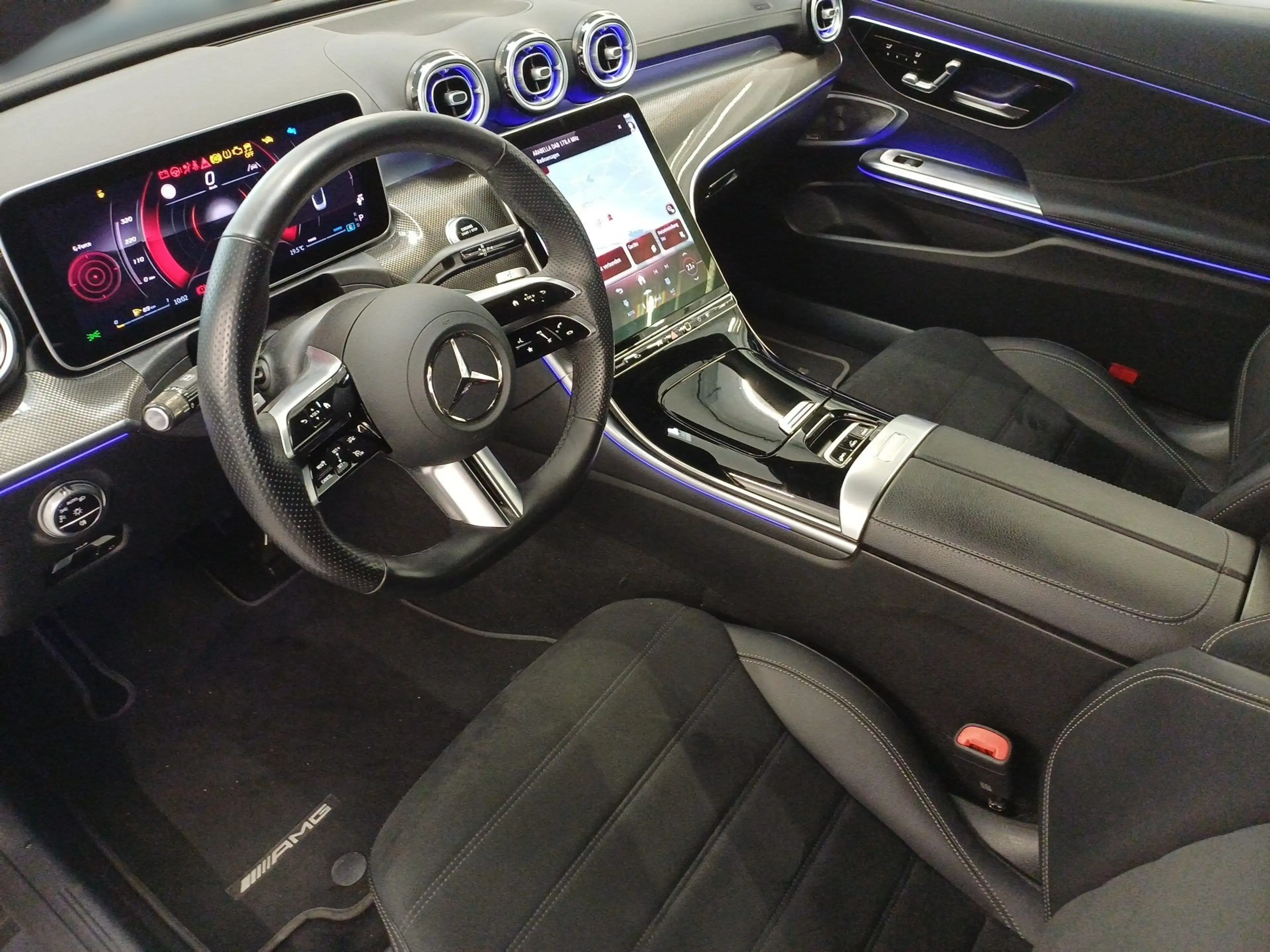 Mercedes-Benz CLE 200 CABRIO AMG LINE 20 ZOLL LM BURMESTER 3D — photo 12