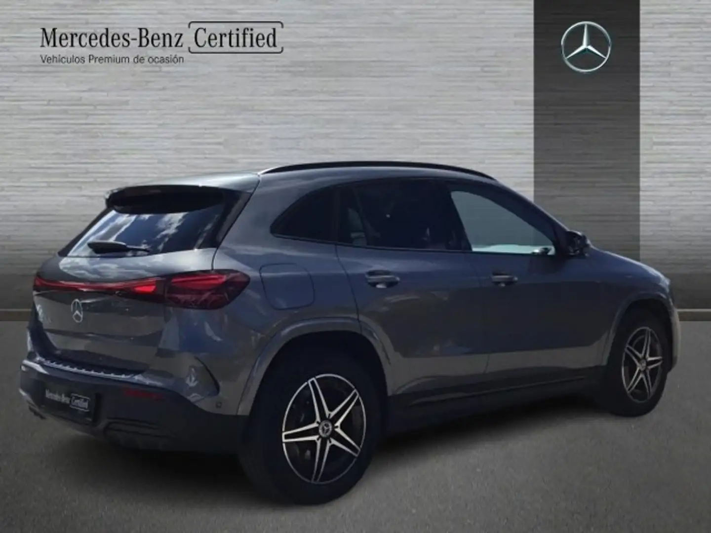 Mercedes-Benz EQA 250+ + AMG Line - 2